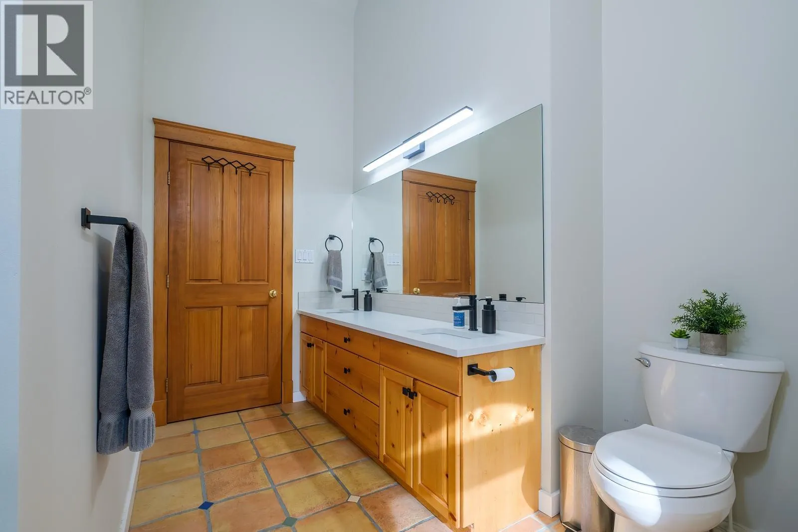 2302 Happy Valley Road