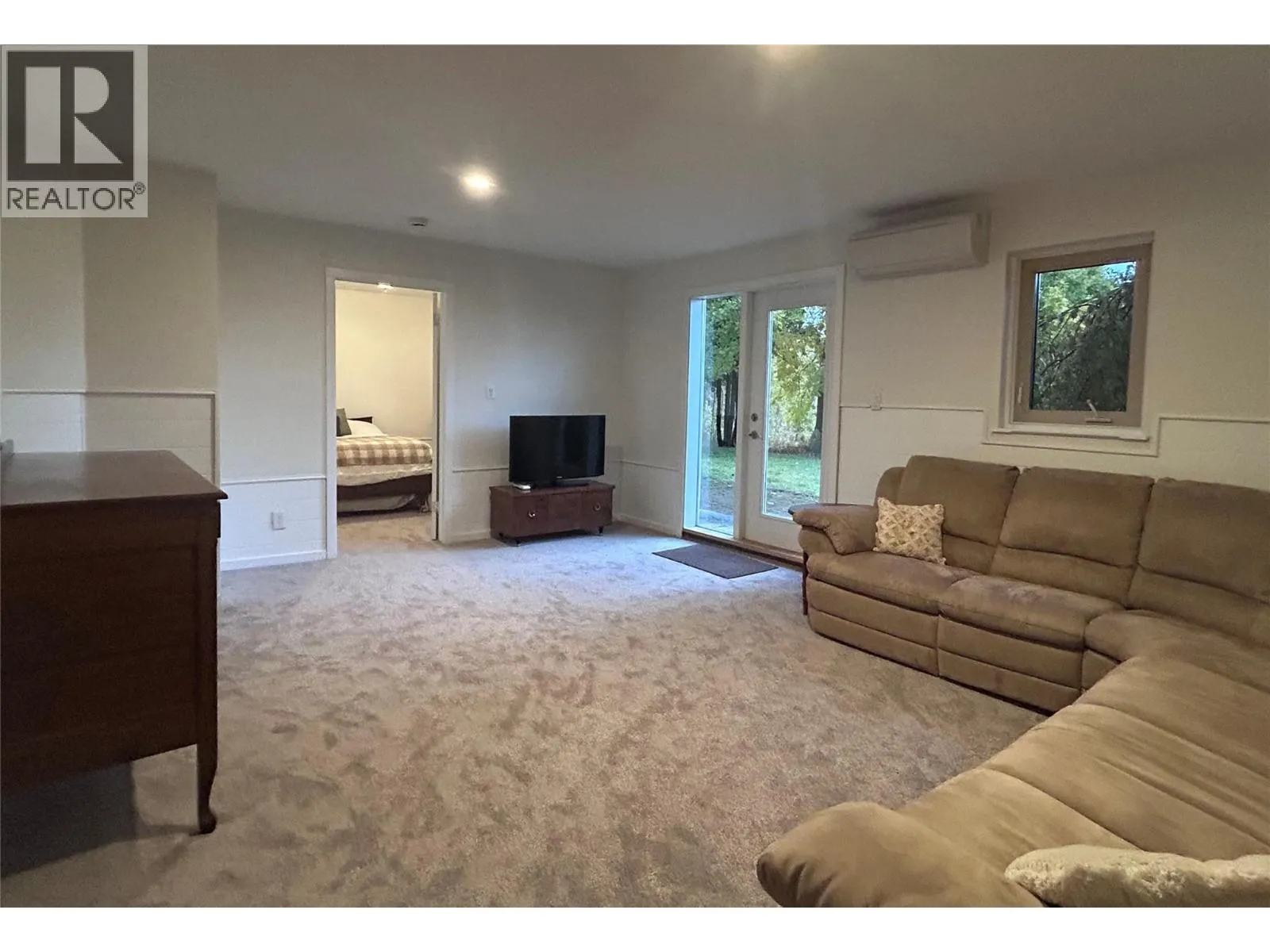 2302 Happy Valley Road