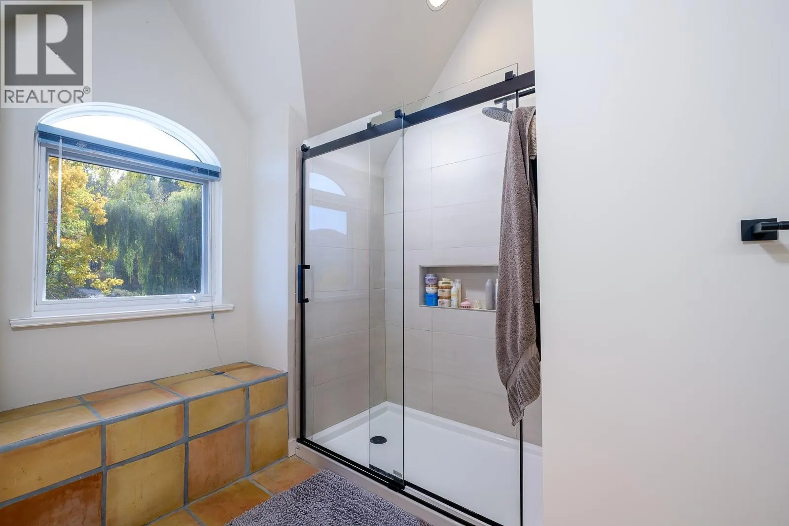 2302 Happy Valley Road