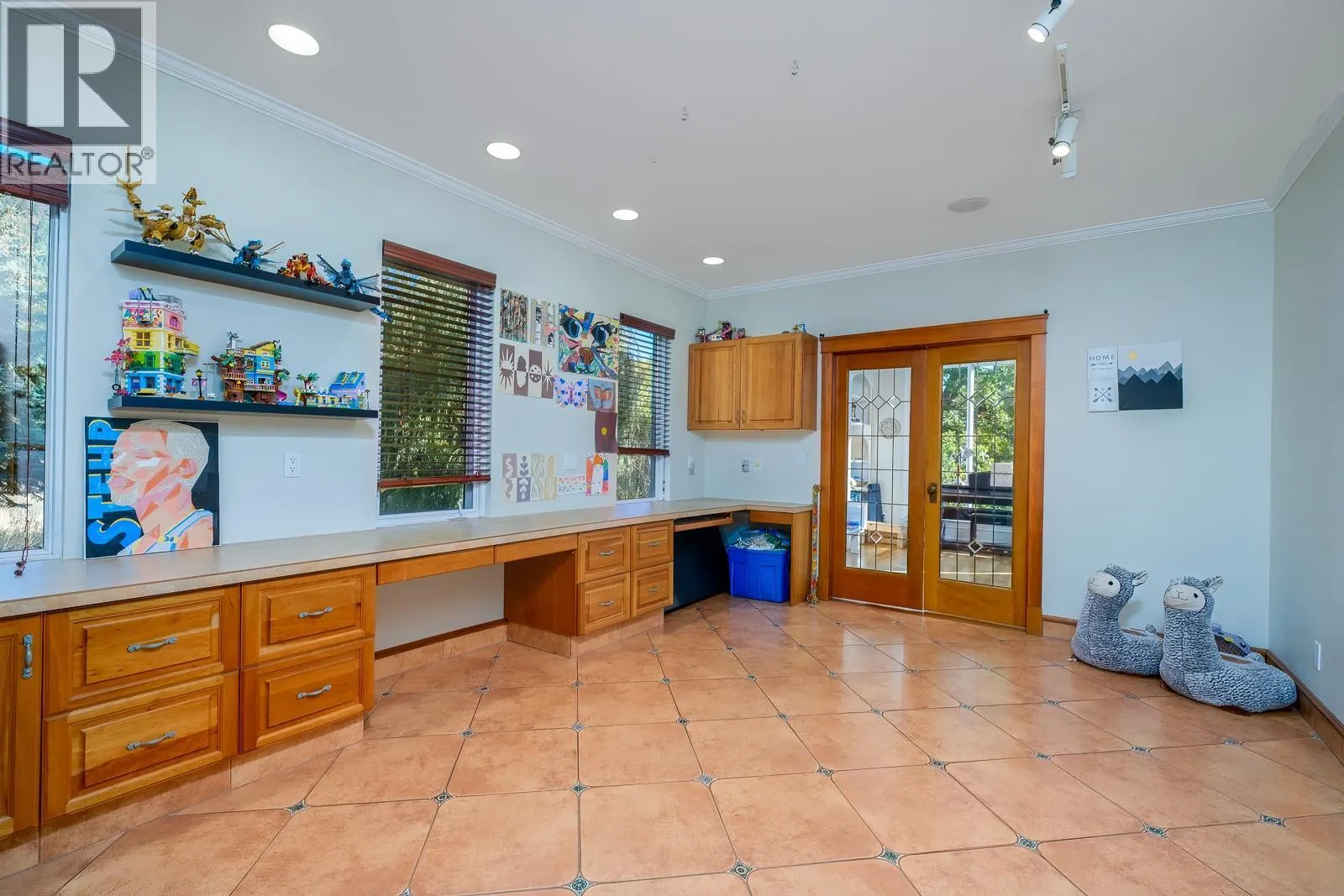 2302 Happy Valley Road