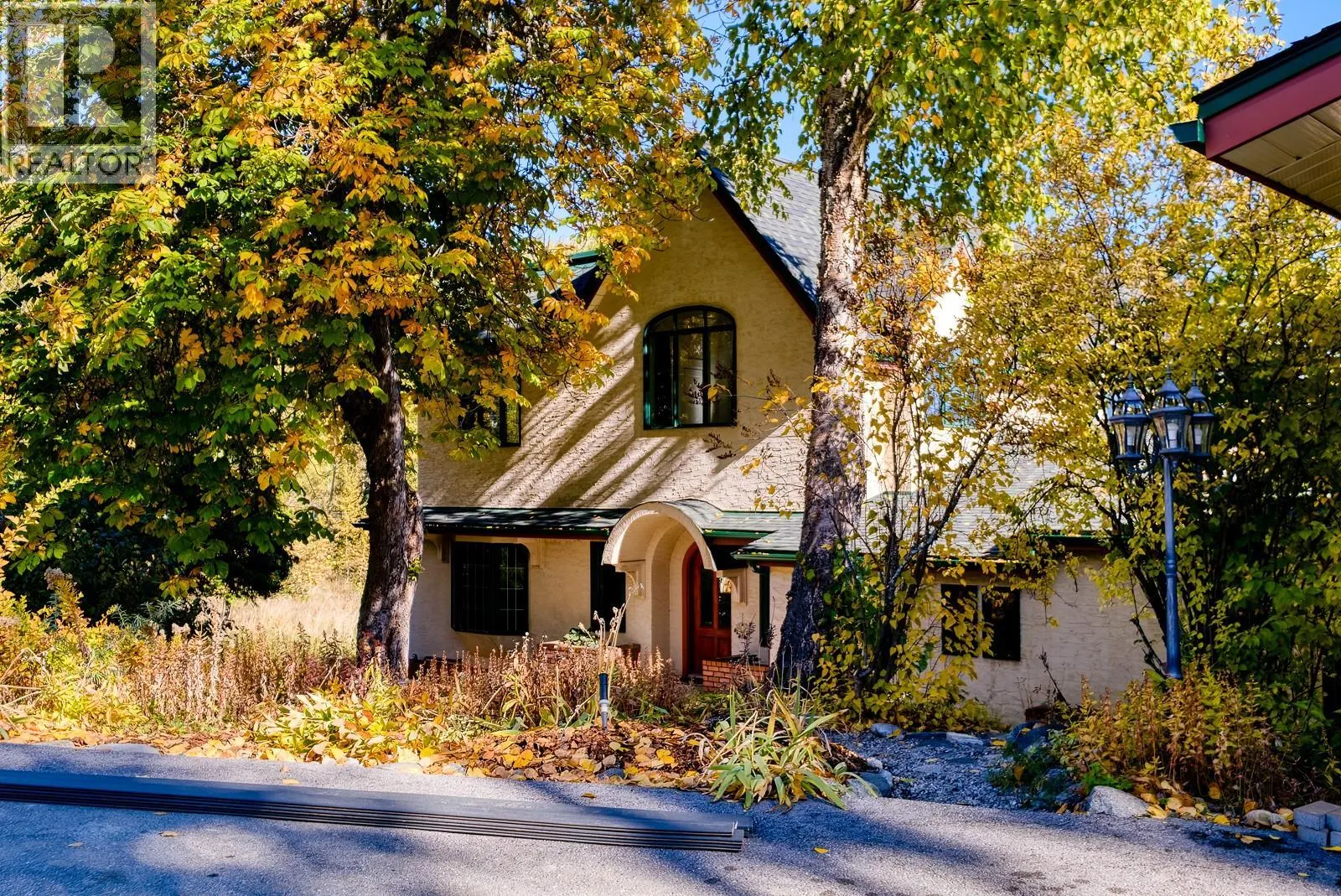 2302 Happy Valley Road