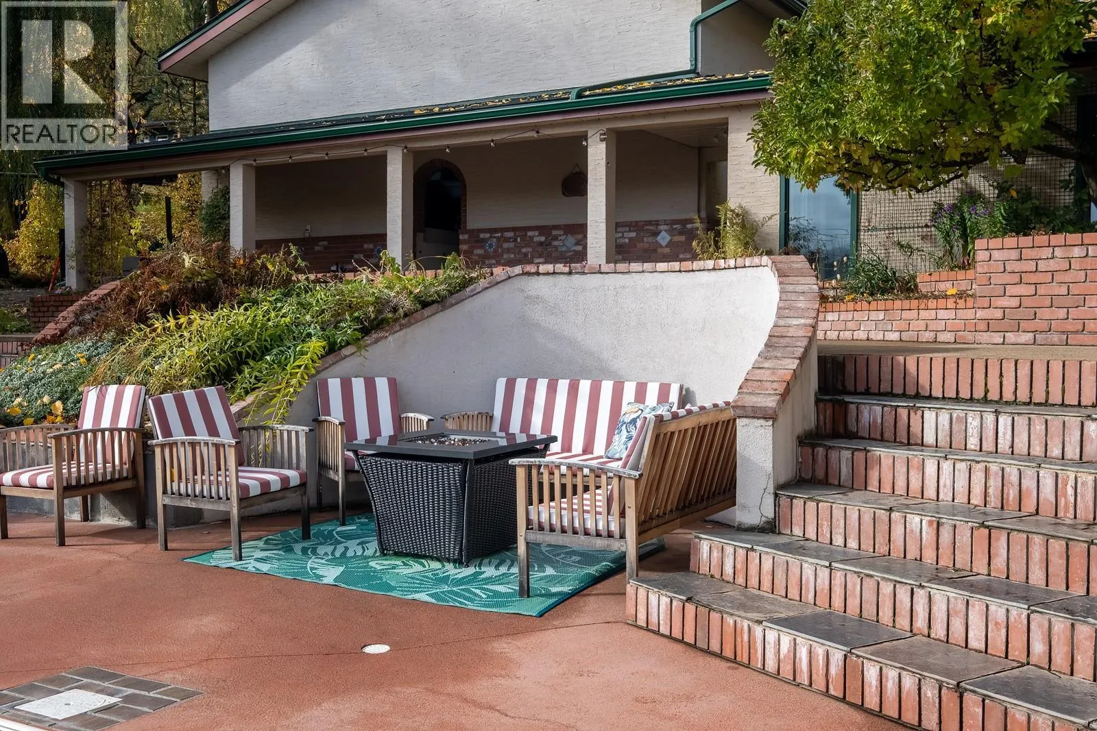 2302 Happy Valley Road