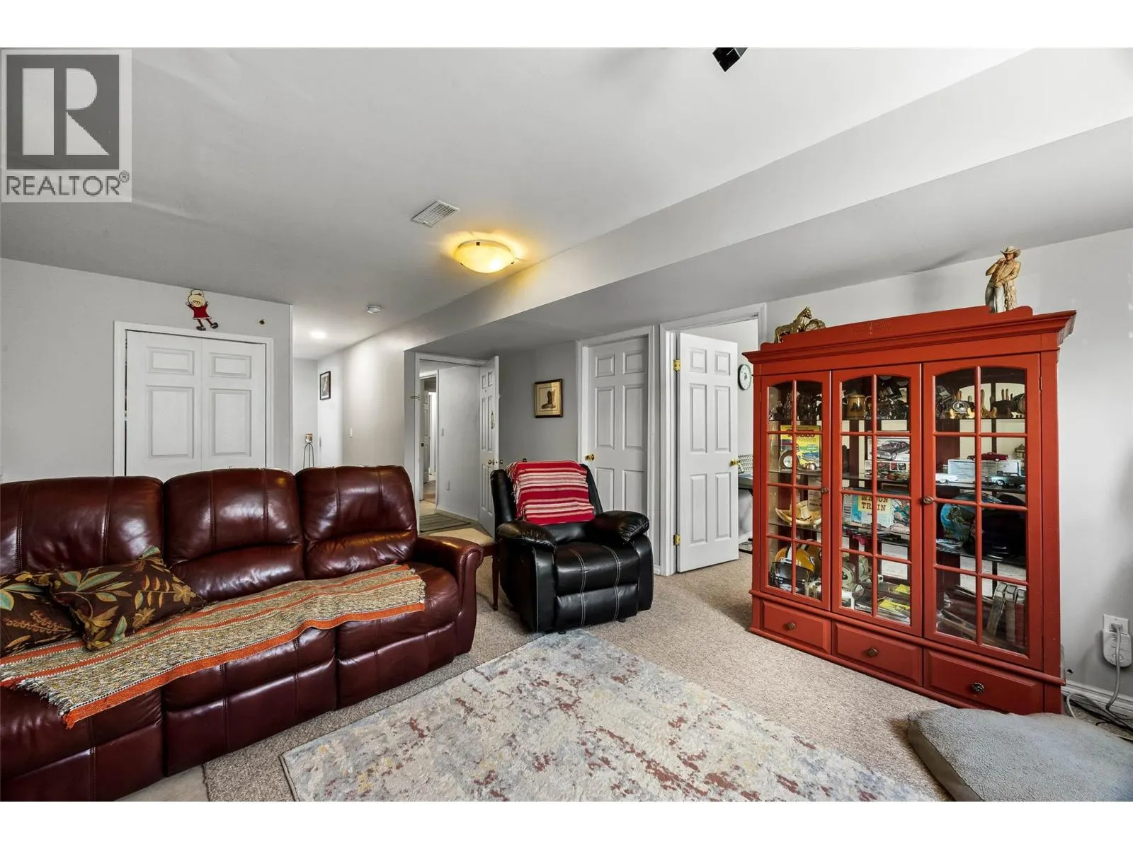 2895 Scott Place