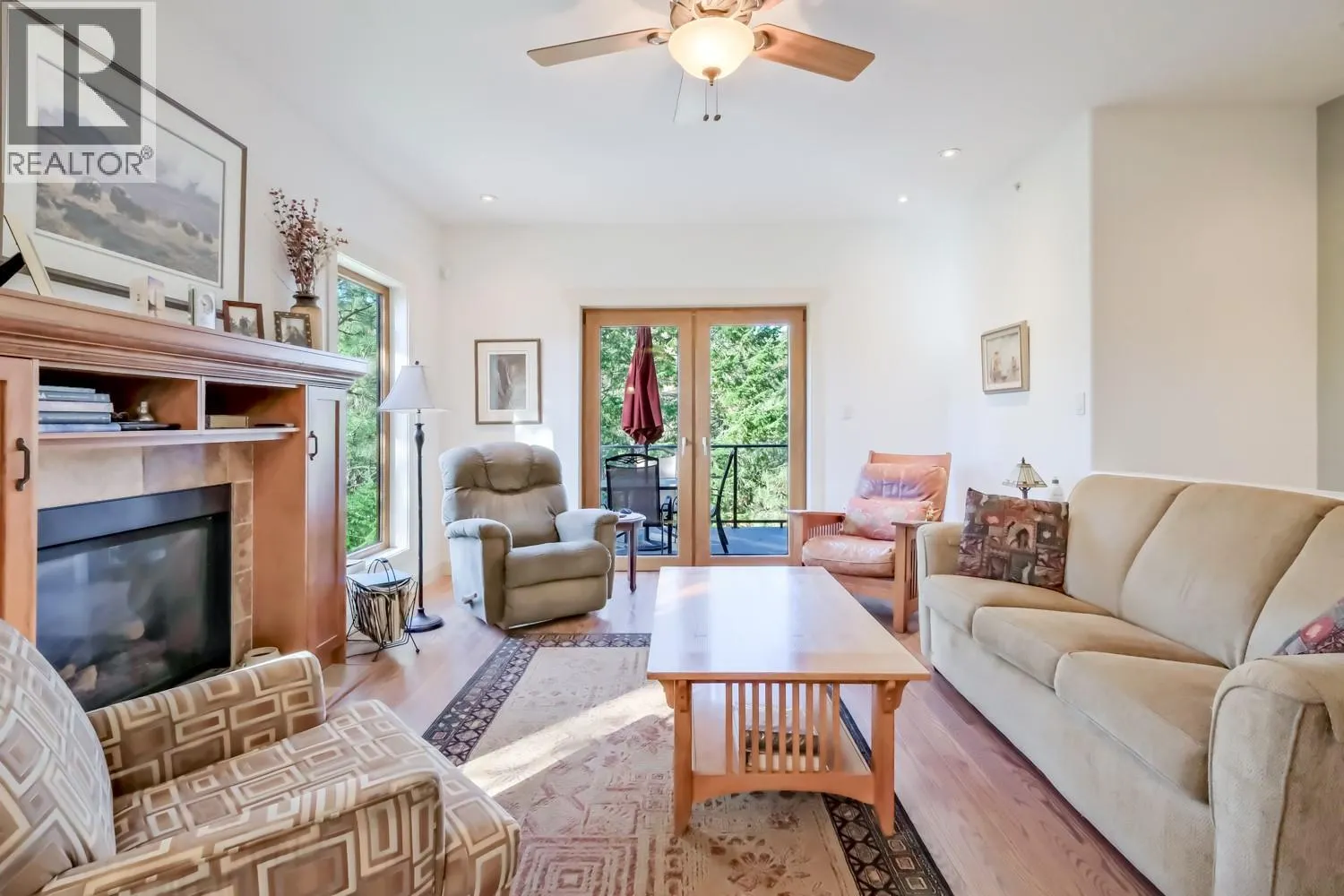 6709 VICTORIA Road S Unit# 6