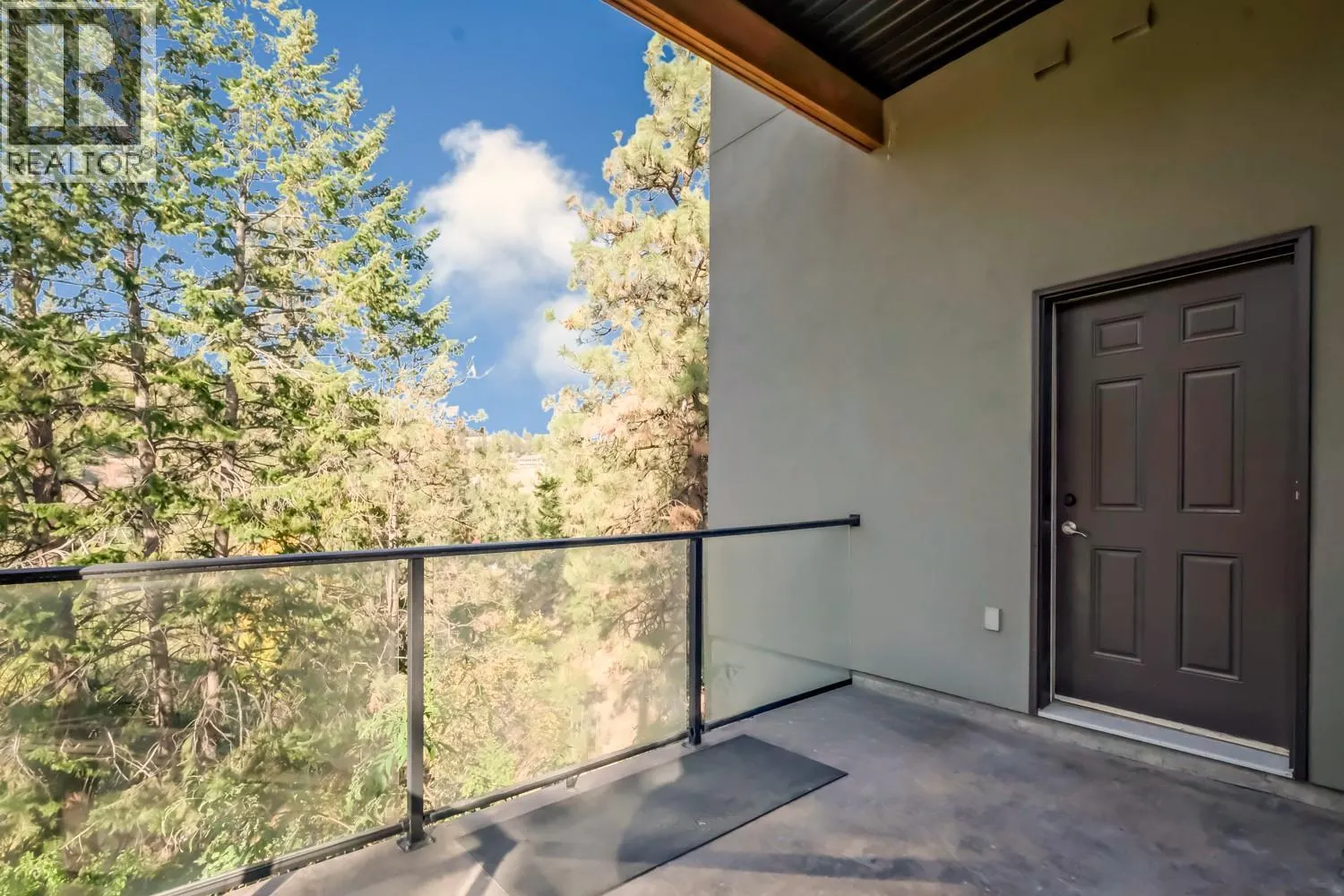 6709 VICTORIA Road S Unit# 6