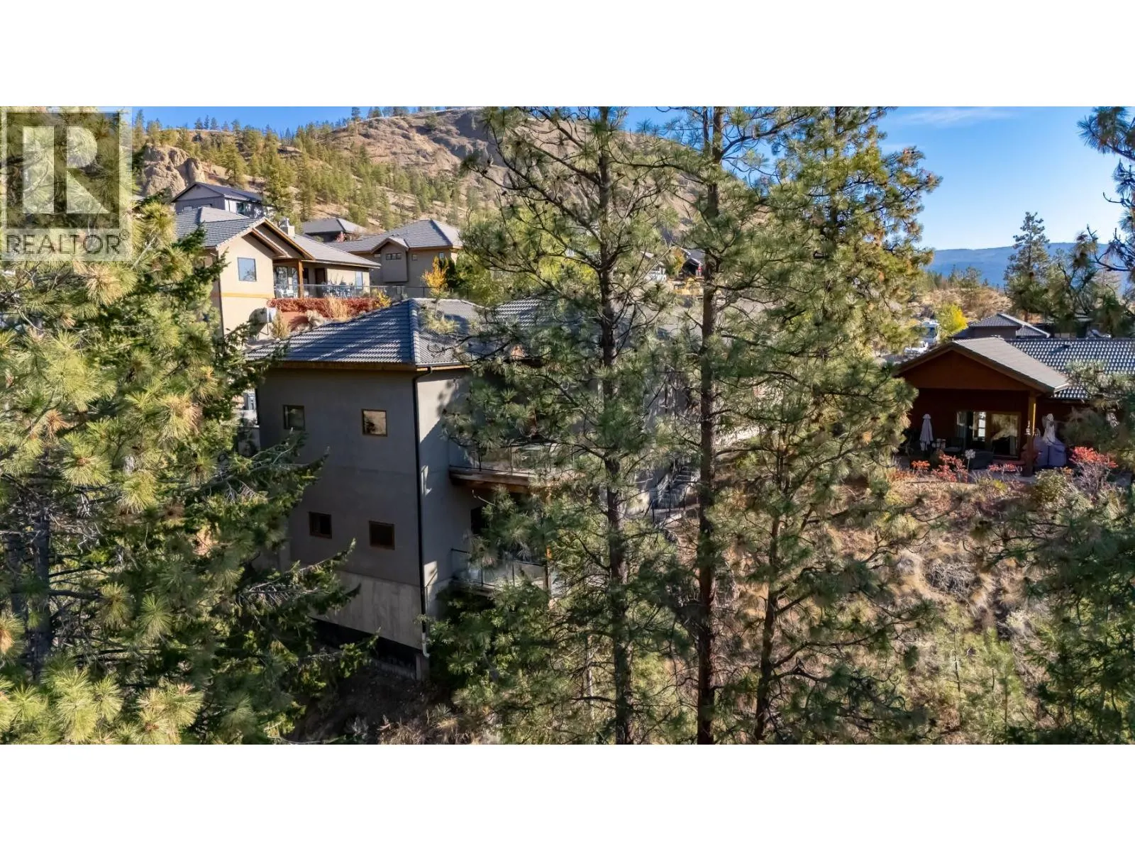 6709 VICTORIA Road S Unit# 6
