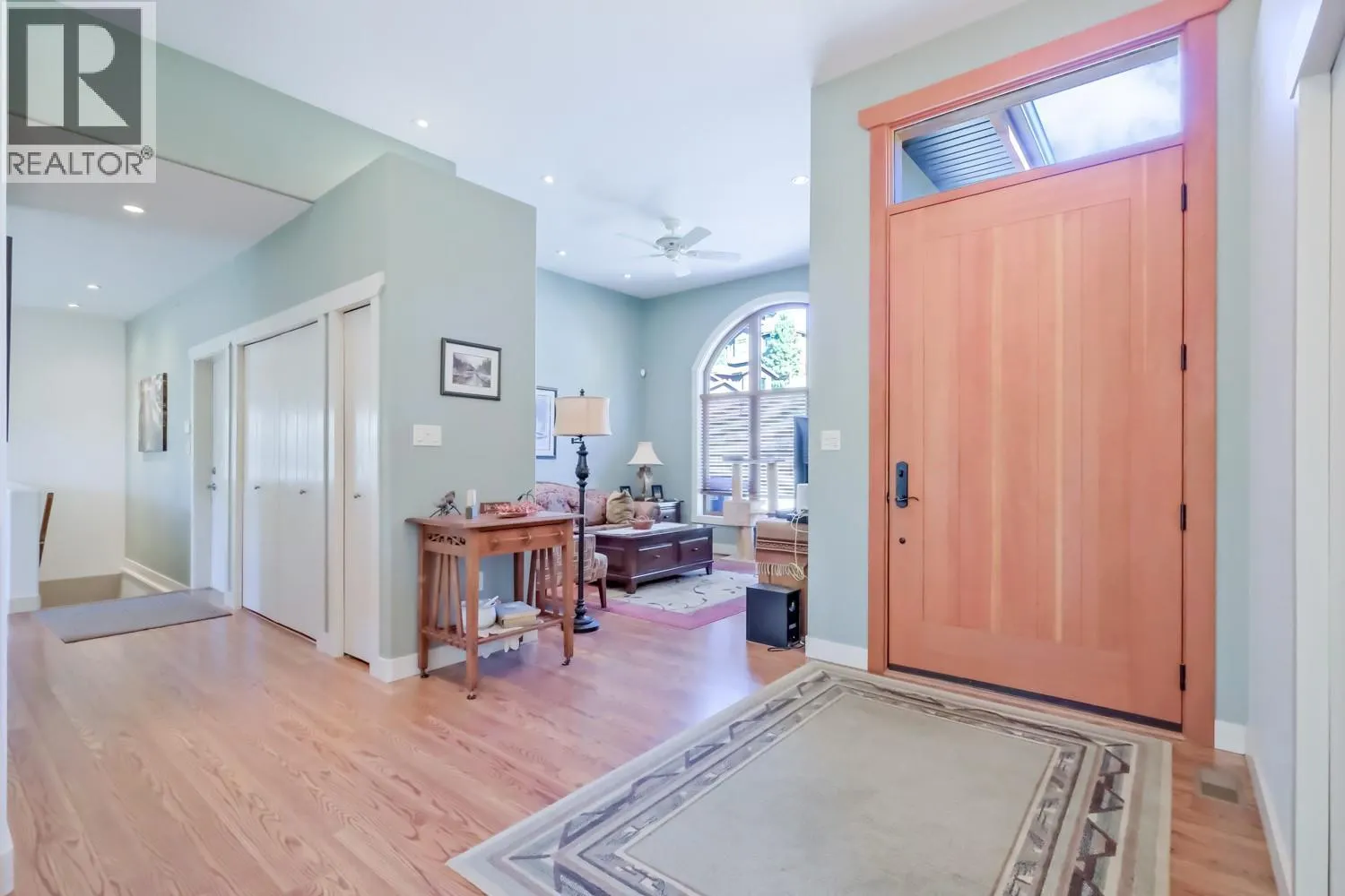 6709 VICTORIA Road S Unit# 6