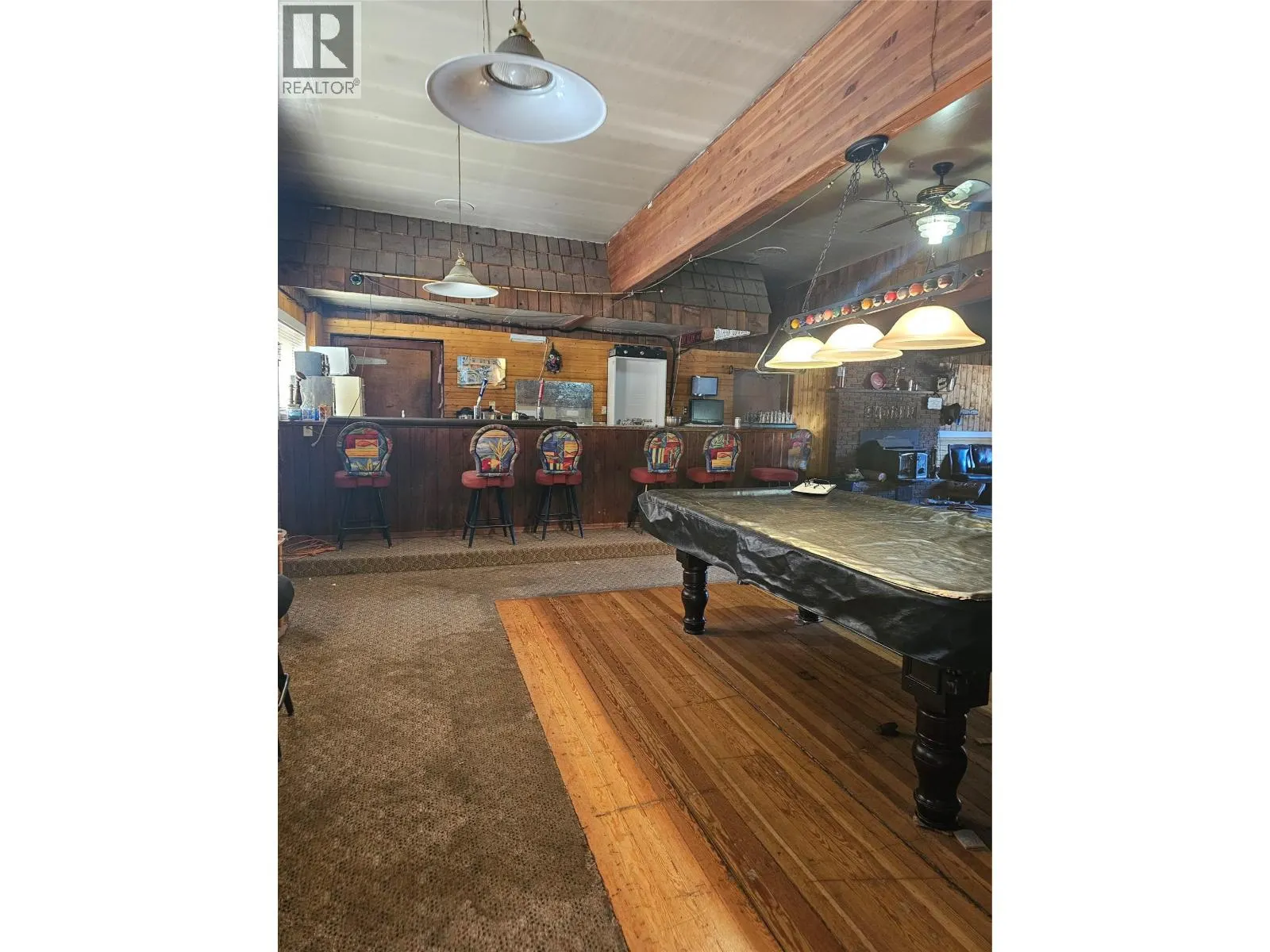 5854 33 Highway