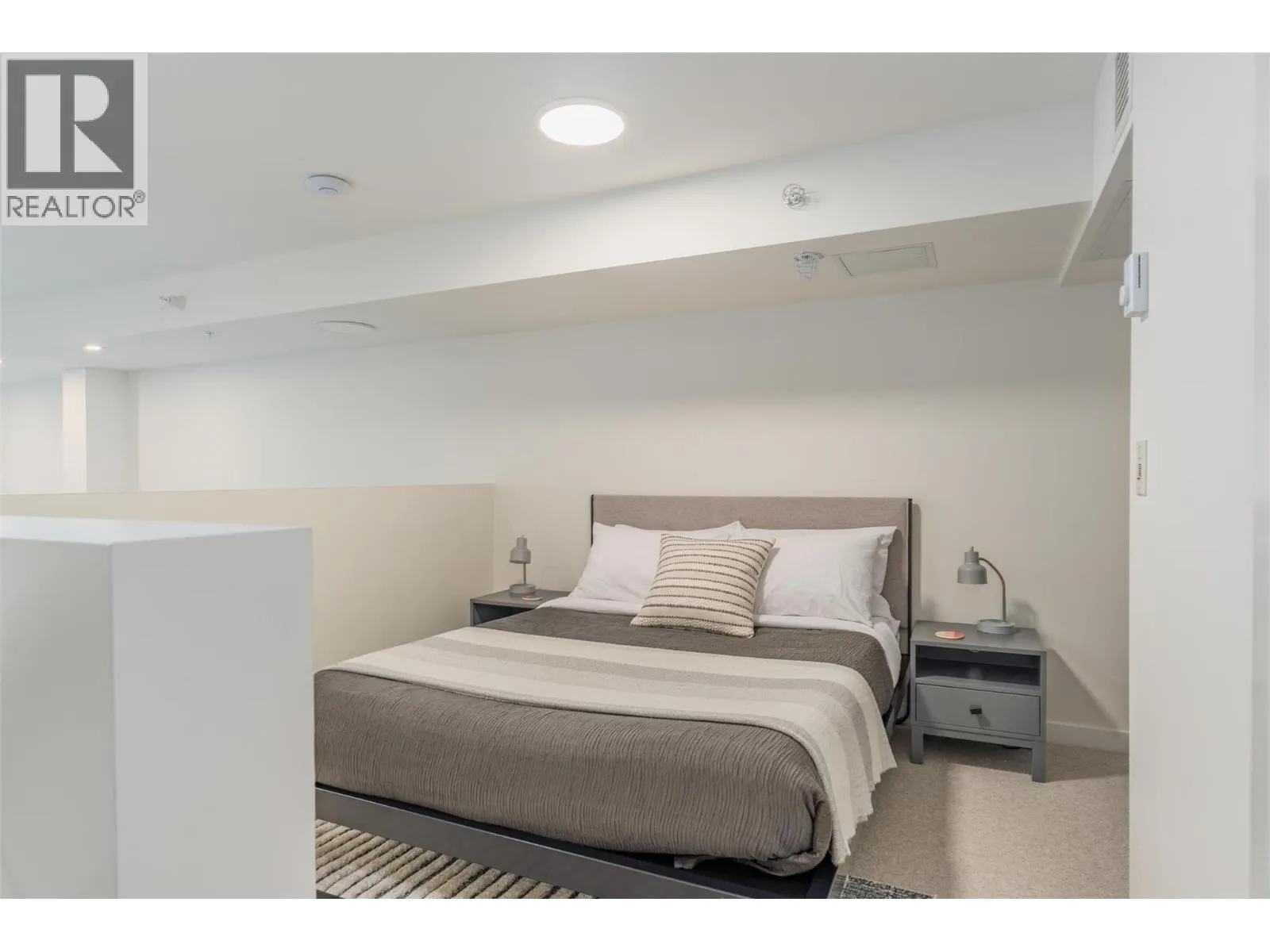 4280 Red Mountain Road Unit# 423
