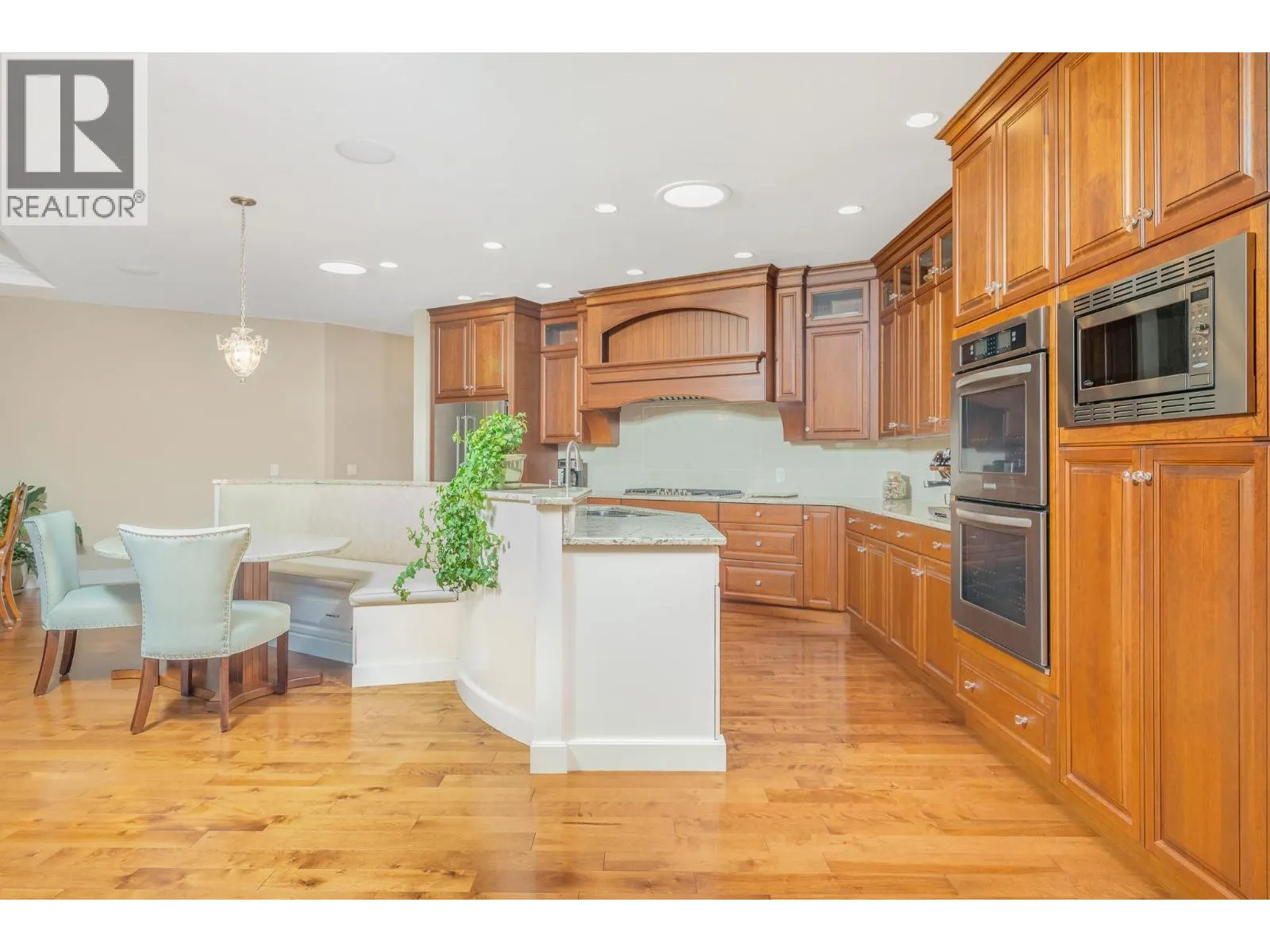 1108 Lambert Lane