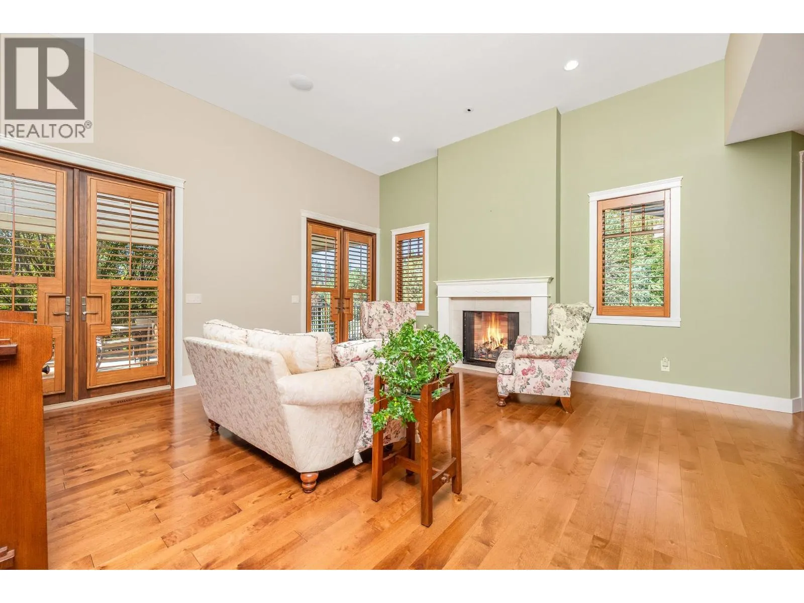 1108 Lambert Lane