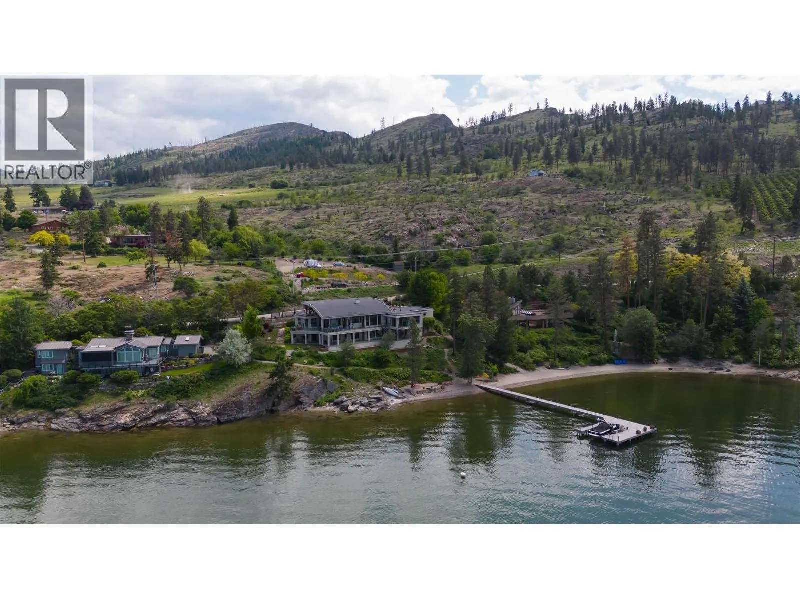 5560 Lakeshore Road