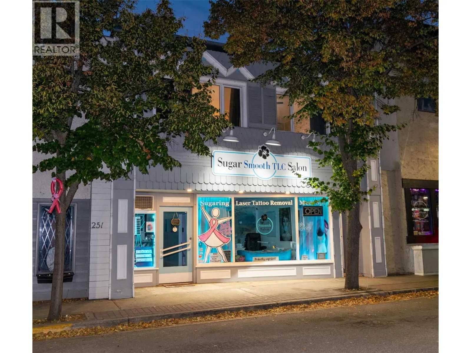 261 Alexander Street NE