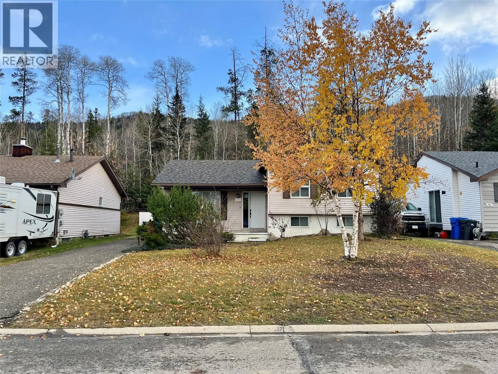 148 Gwillim Crescent