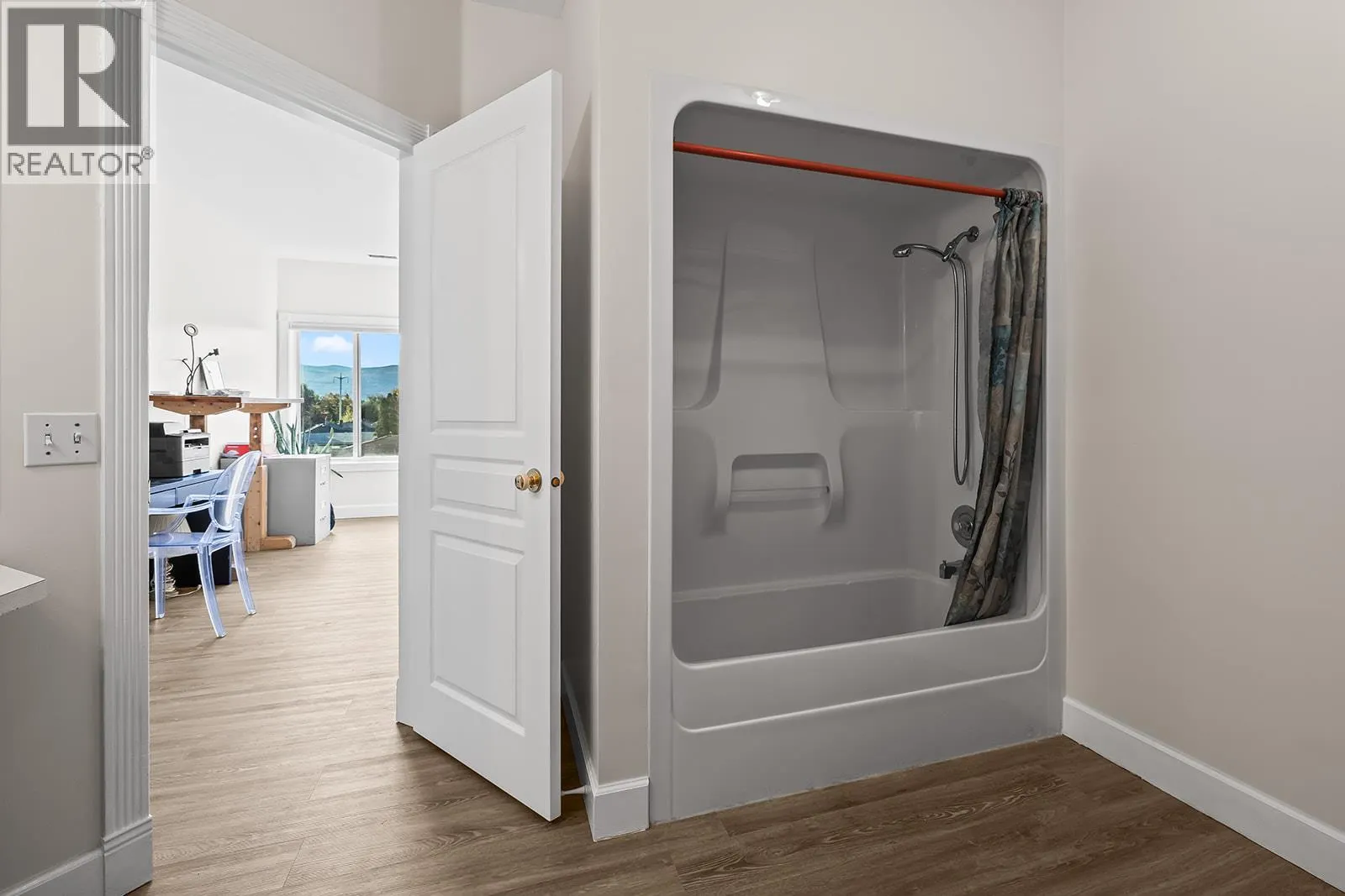 1940 Richter Street Unit# 203