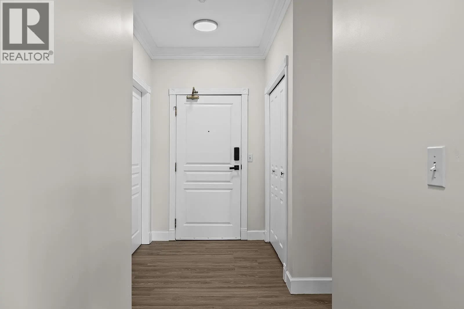 1940 Richter Street Unit# 203