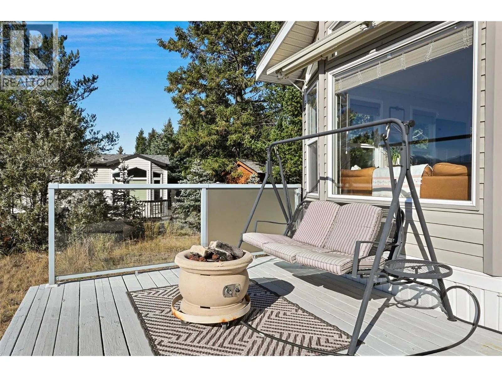 4877 LYNX Drive