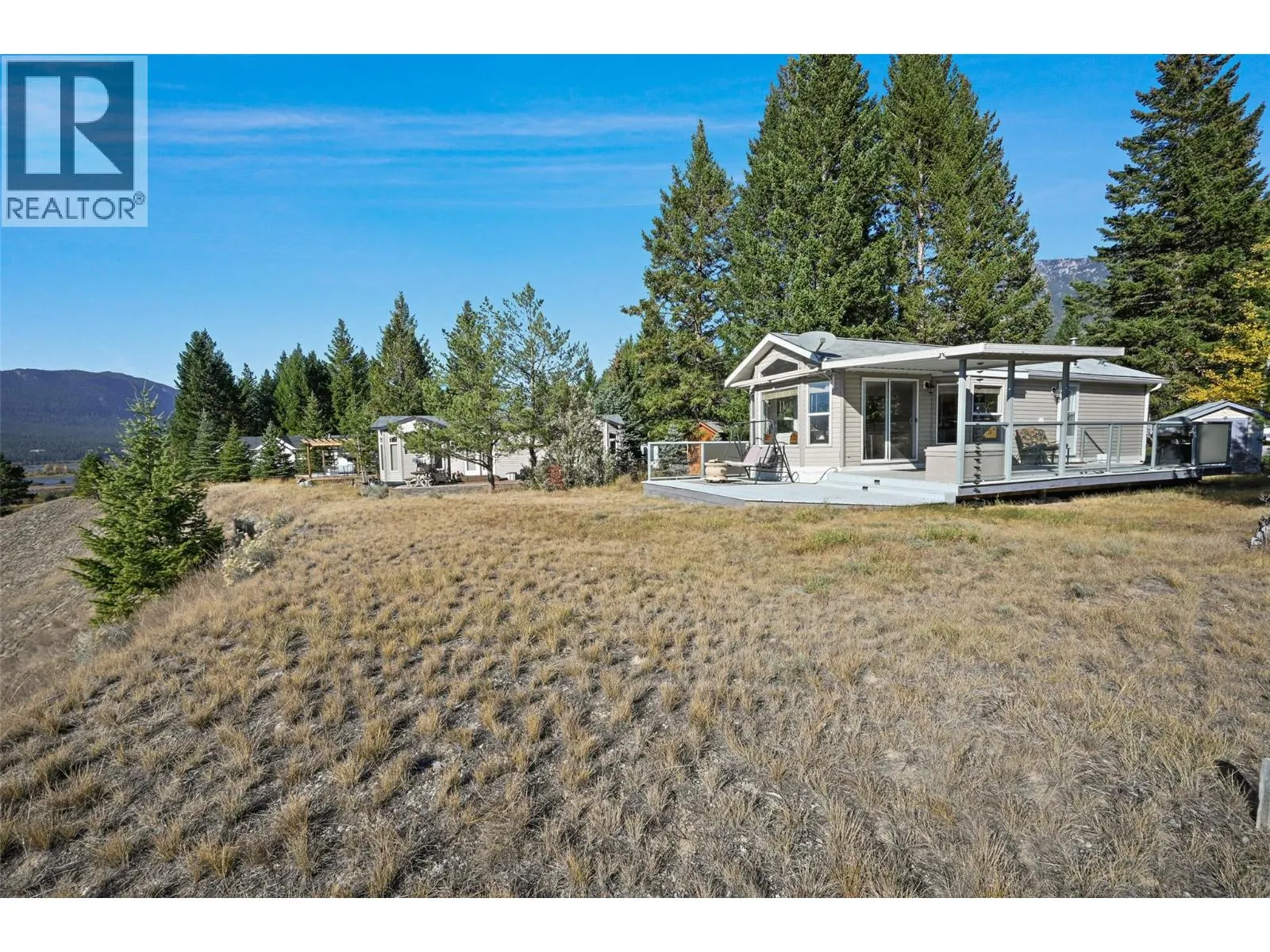 4877 LYNX Drive