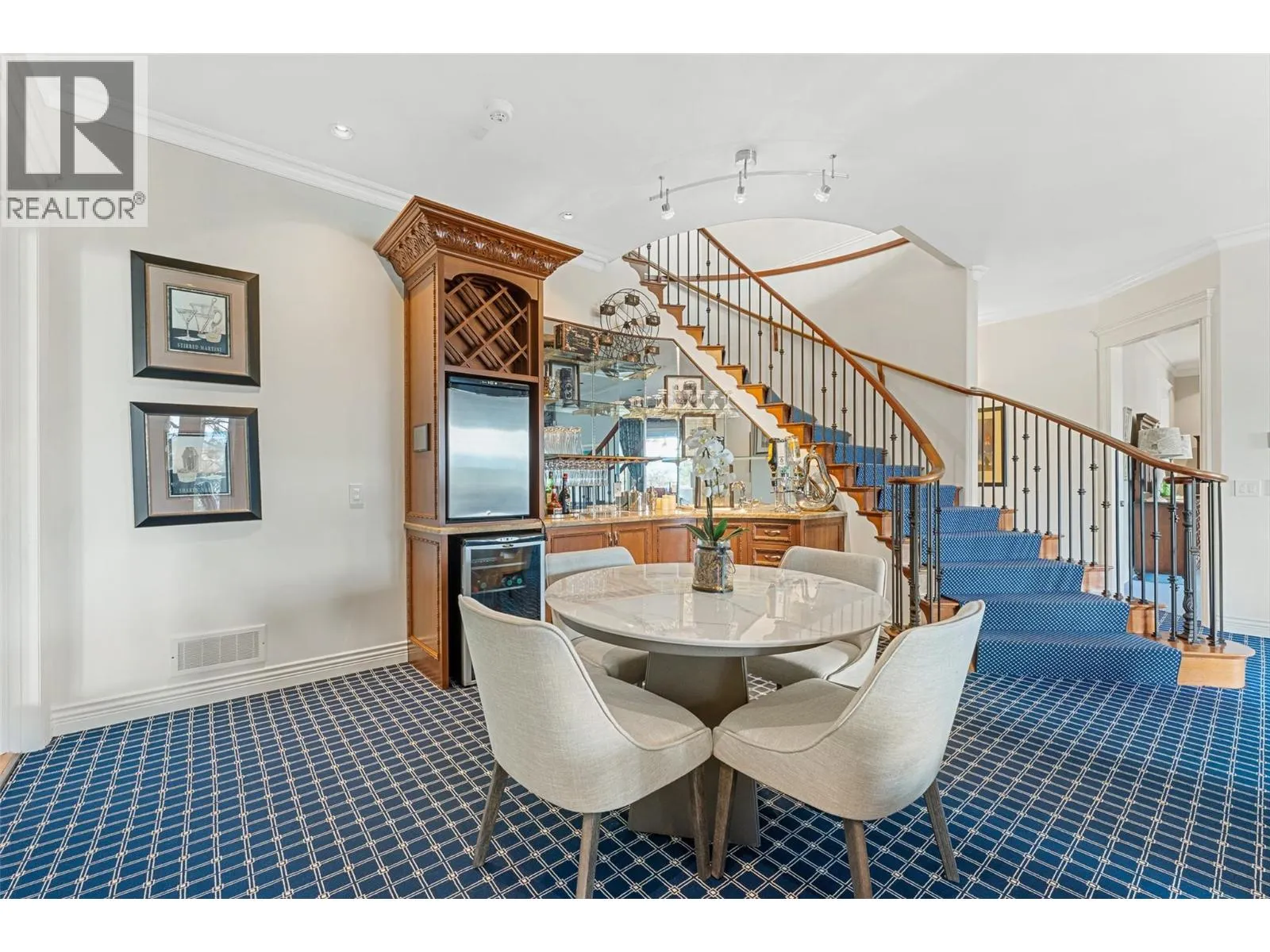 2543 Lucinde Road