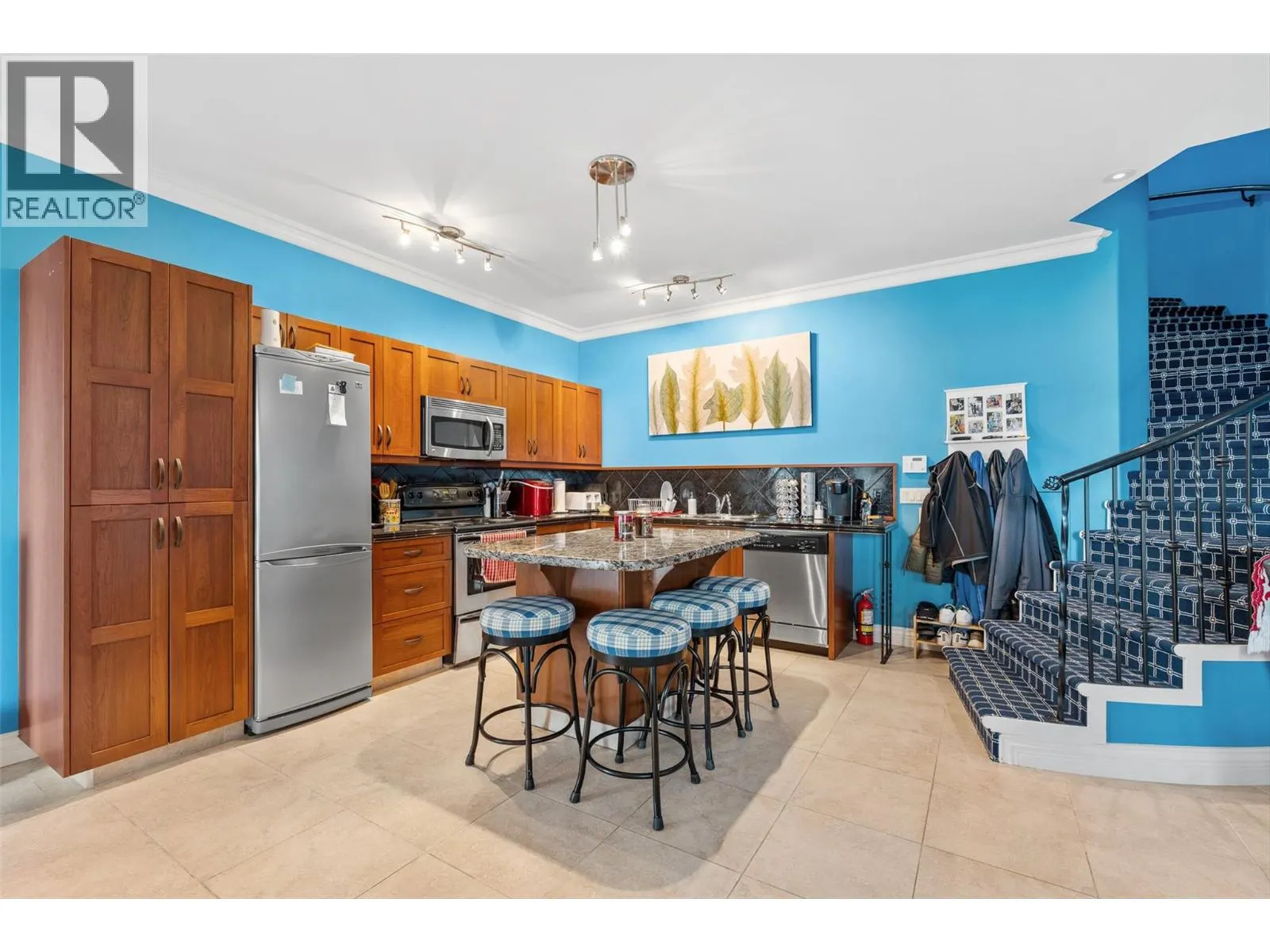 2543 Lucinde Road