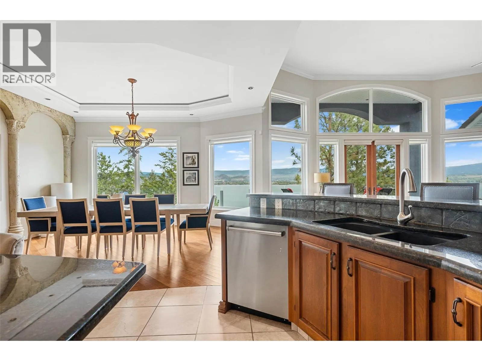 2543 Lucinde Road