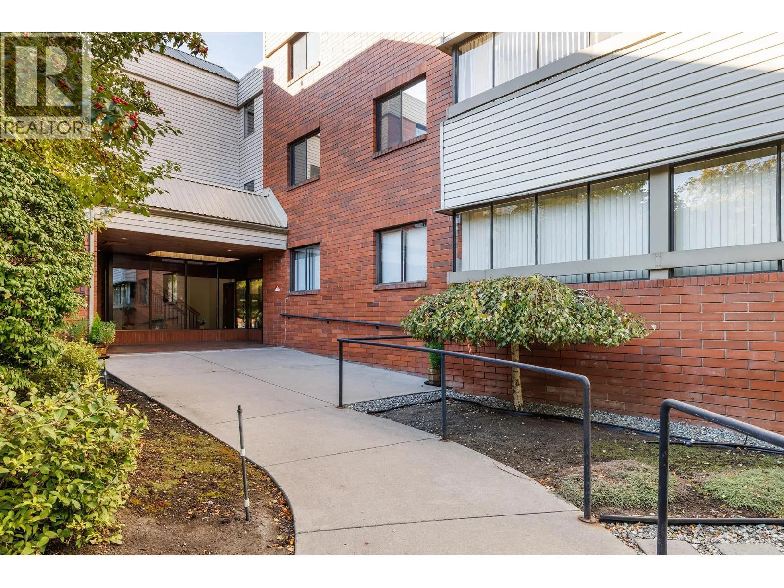 1075 Bernard Avenue Unit# 301