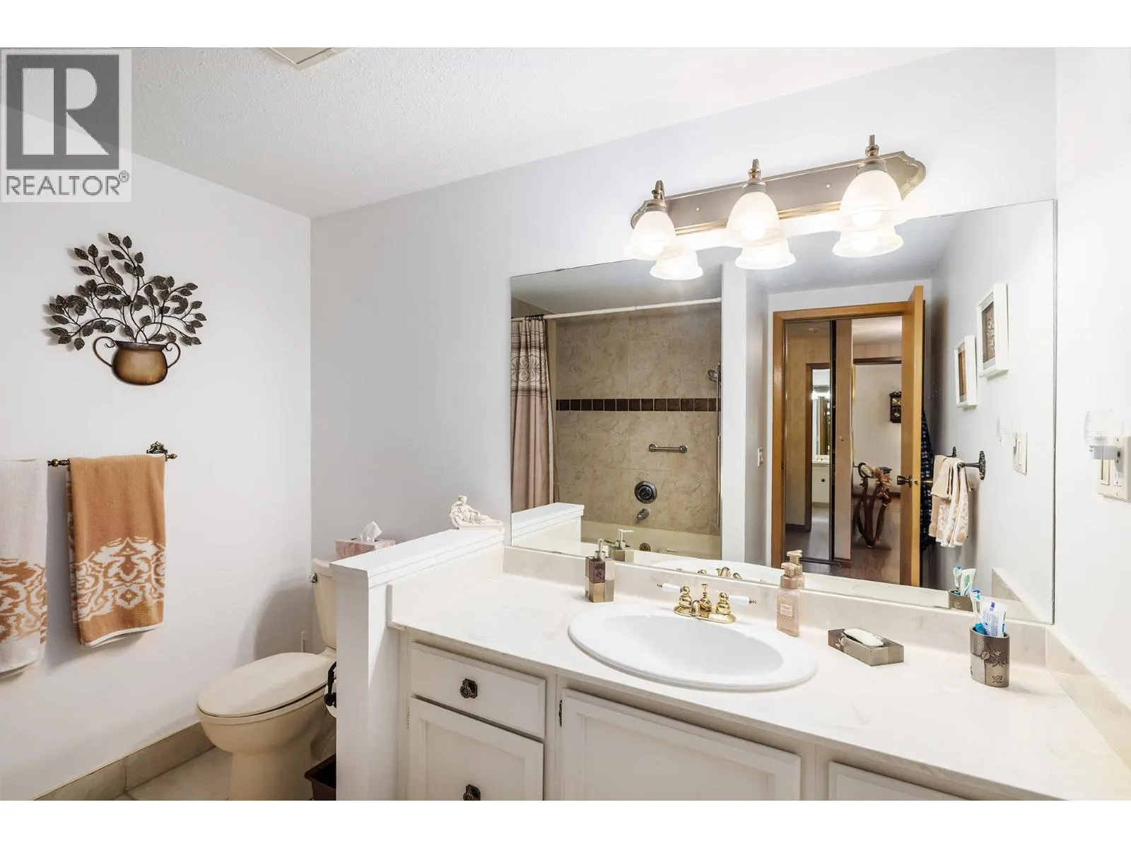 1075 Bernard Avenue Unit# 301