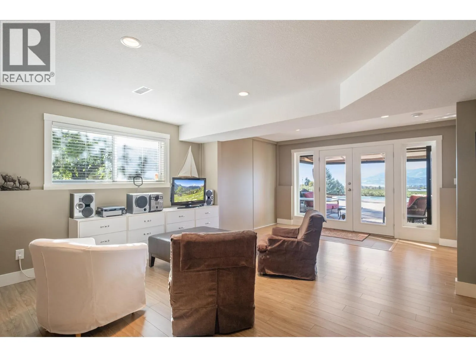 3769 Spiers Road