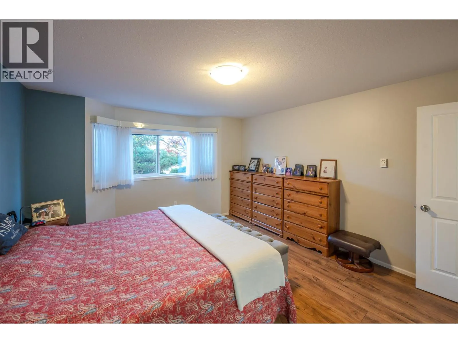 8907 Pineo Court Unit# 108