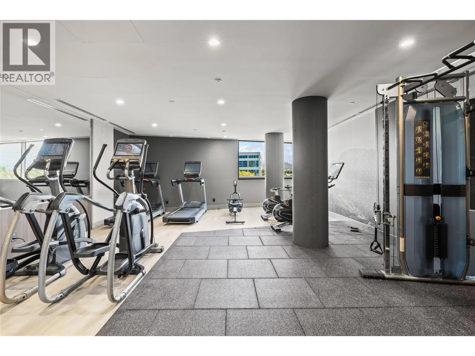 3340 Lakeshore Drive Unit# 306
