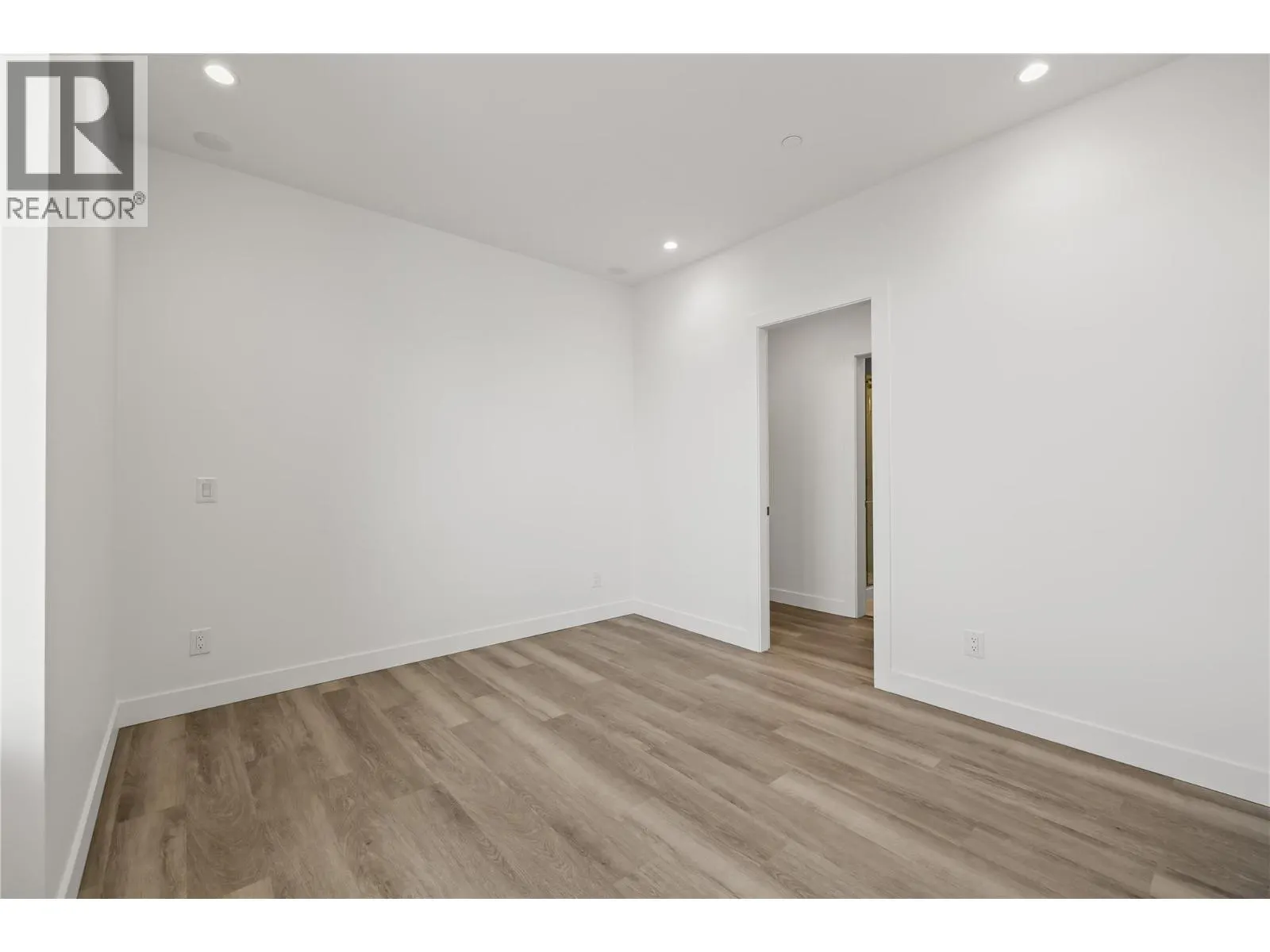 3340 Lakeshore Drive Unit# 306
