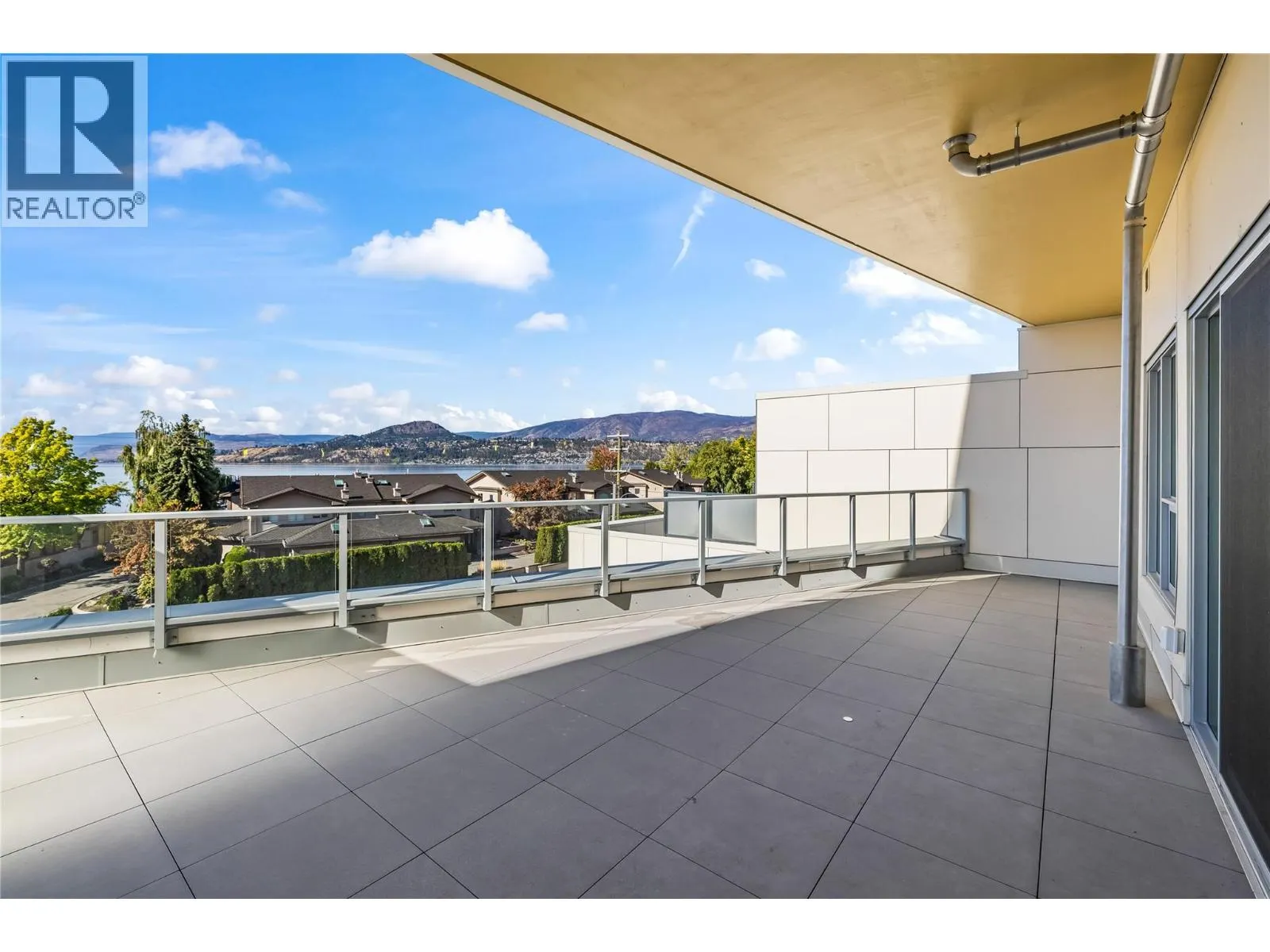 3340 Lakeshore Drive Unit# 306