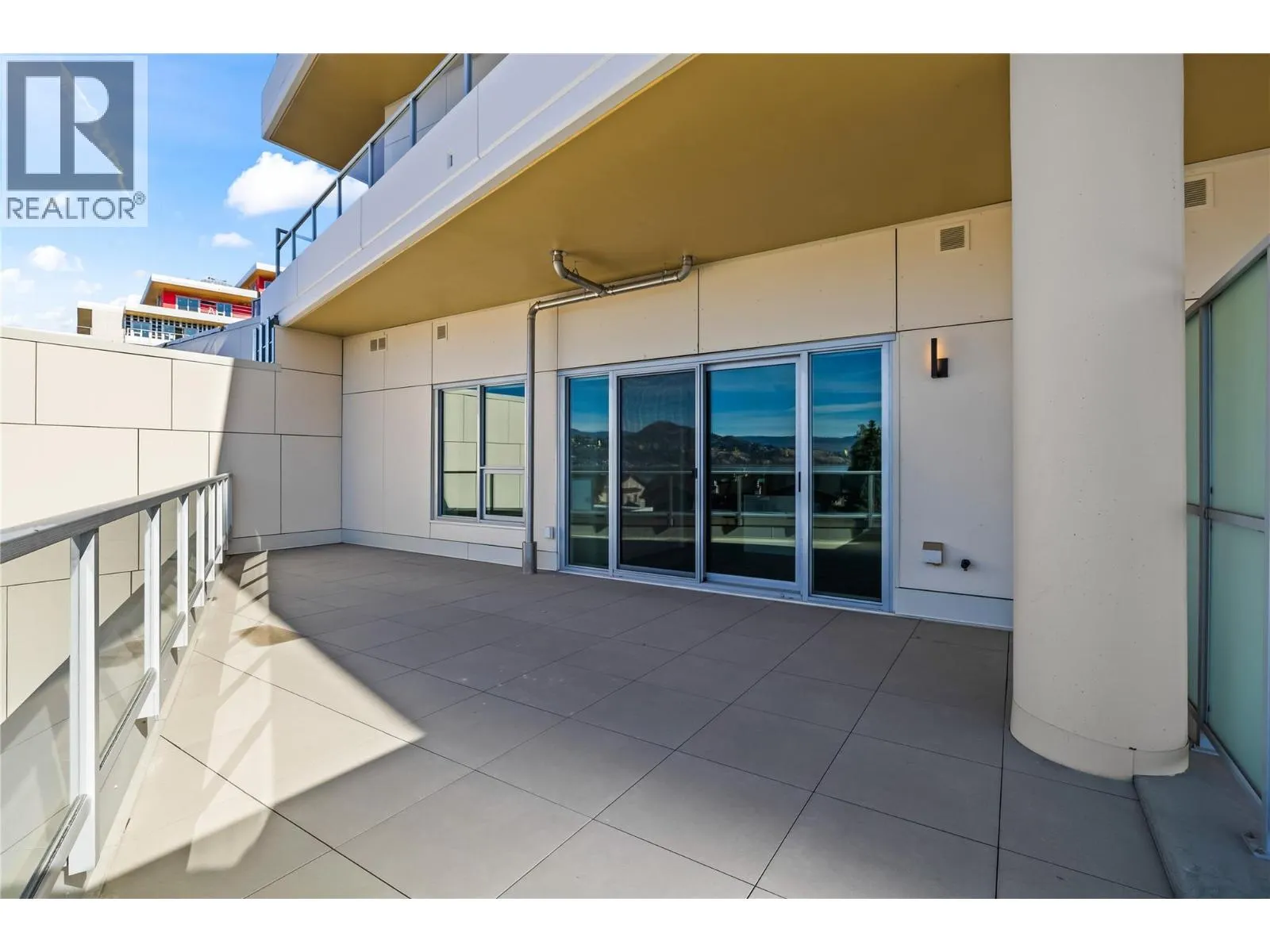 3340 Lakeshore Drive Unit# 306