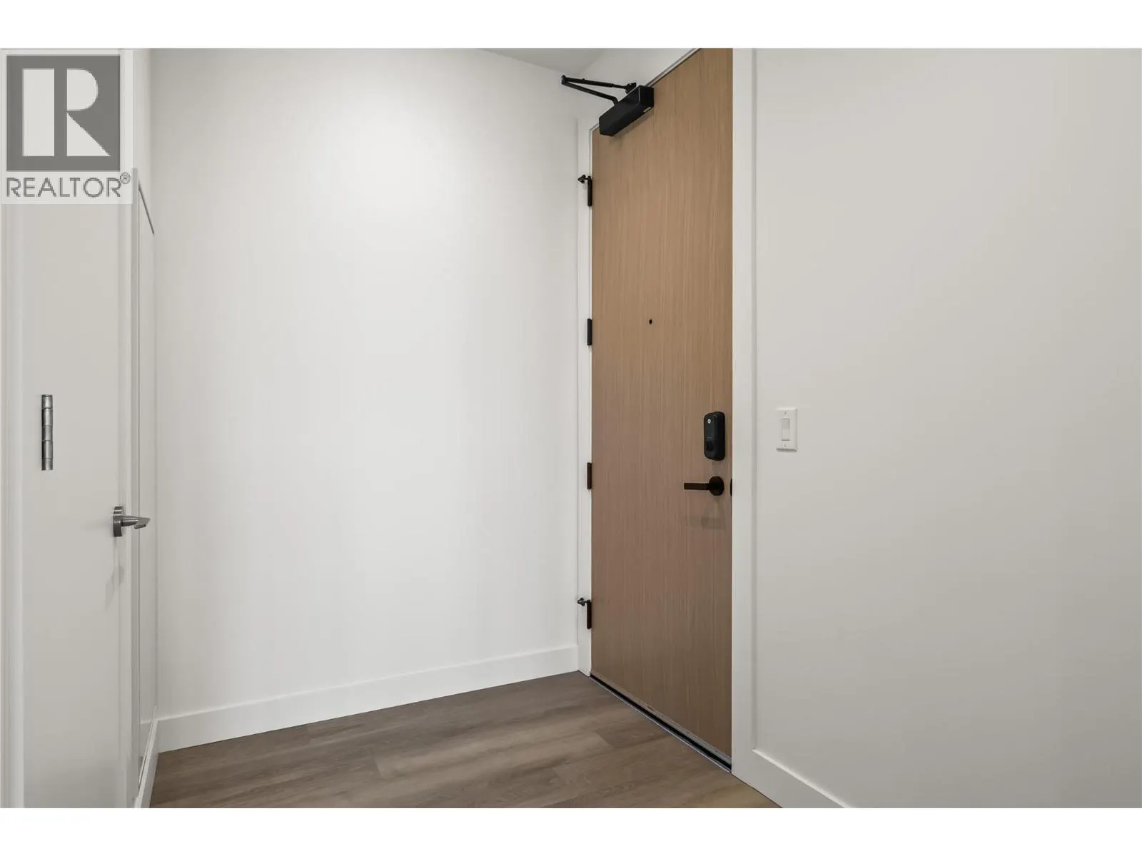 3340 Lakeshore Drive Unit# 306