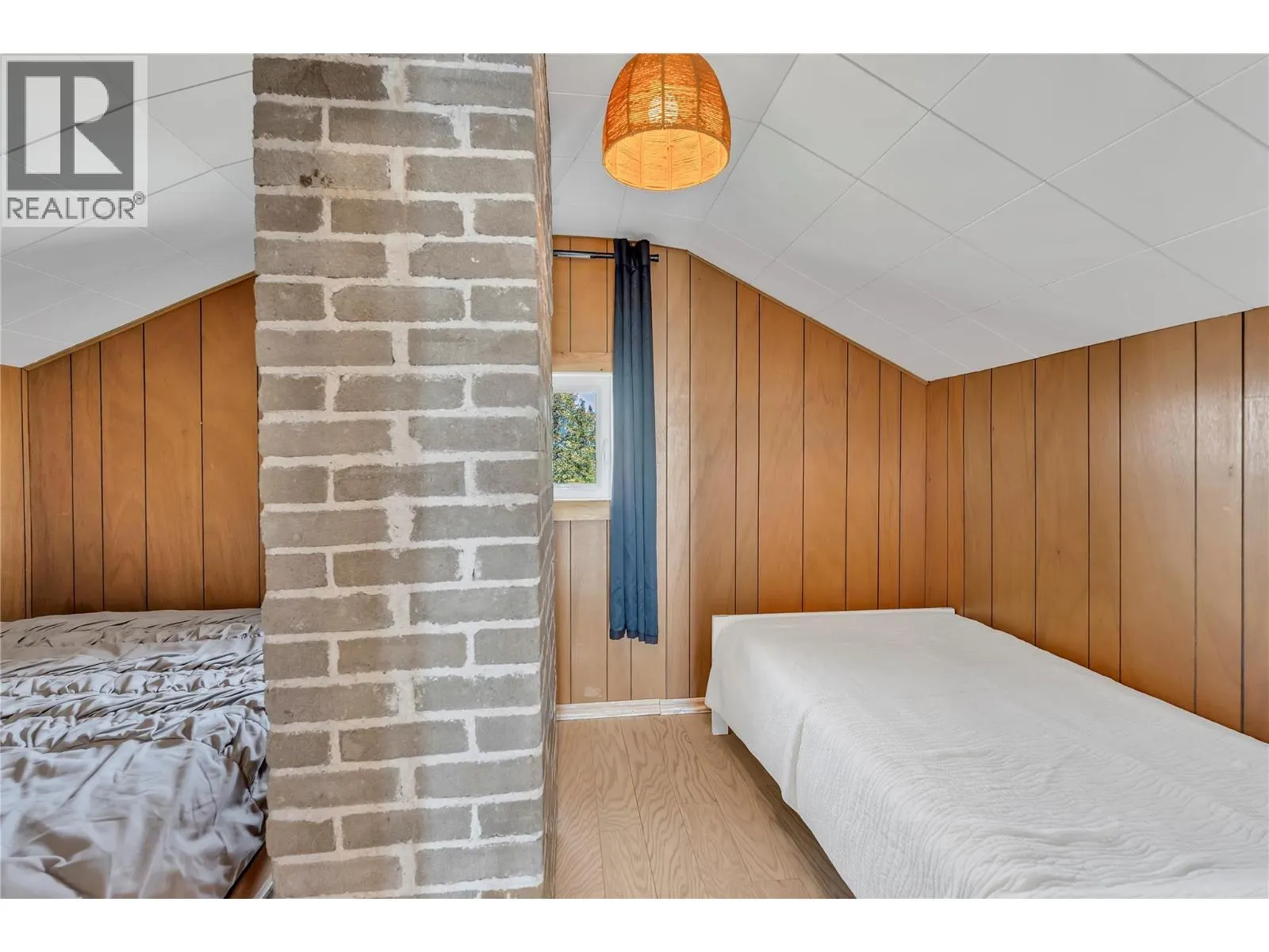 235 Middle Bench Road N