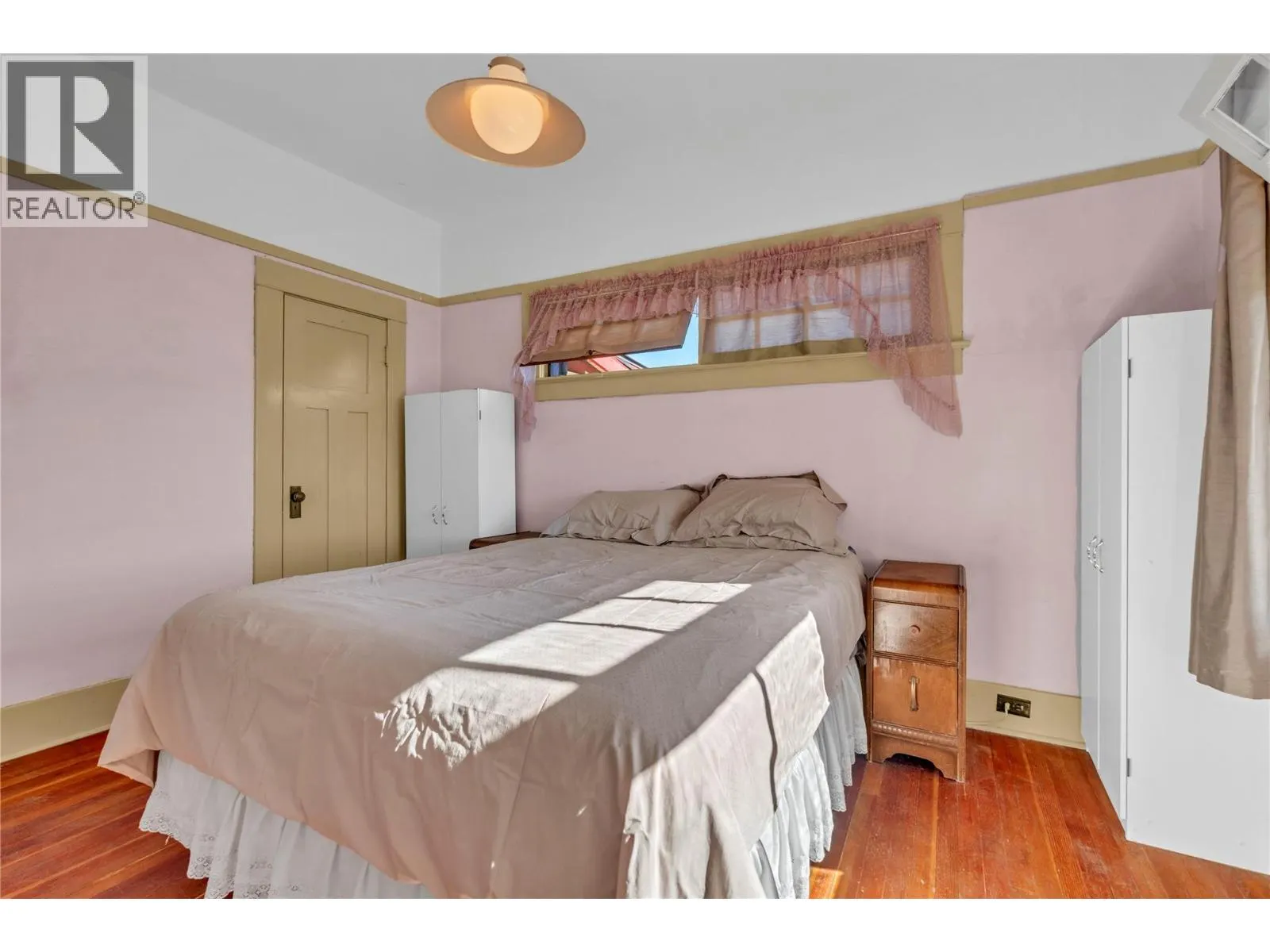 235 Middle Bench Road N