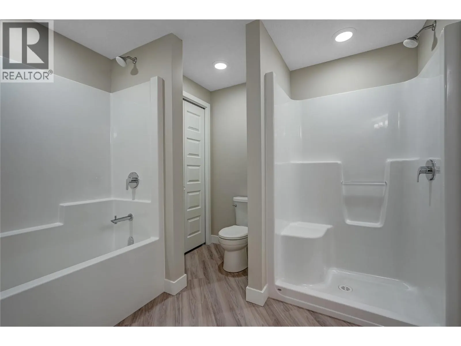 5640 51st Street Unit# 407