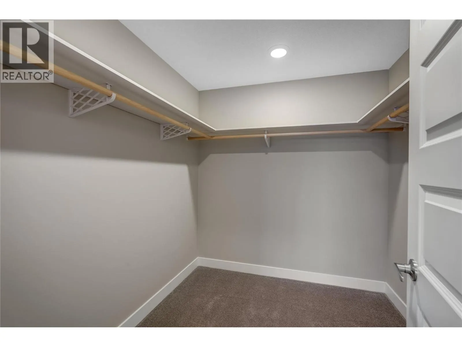 5640 51st Street Unit# 407