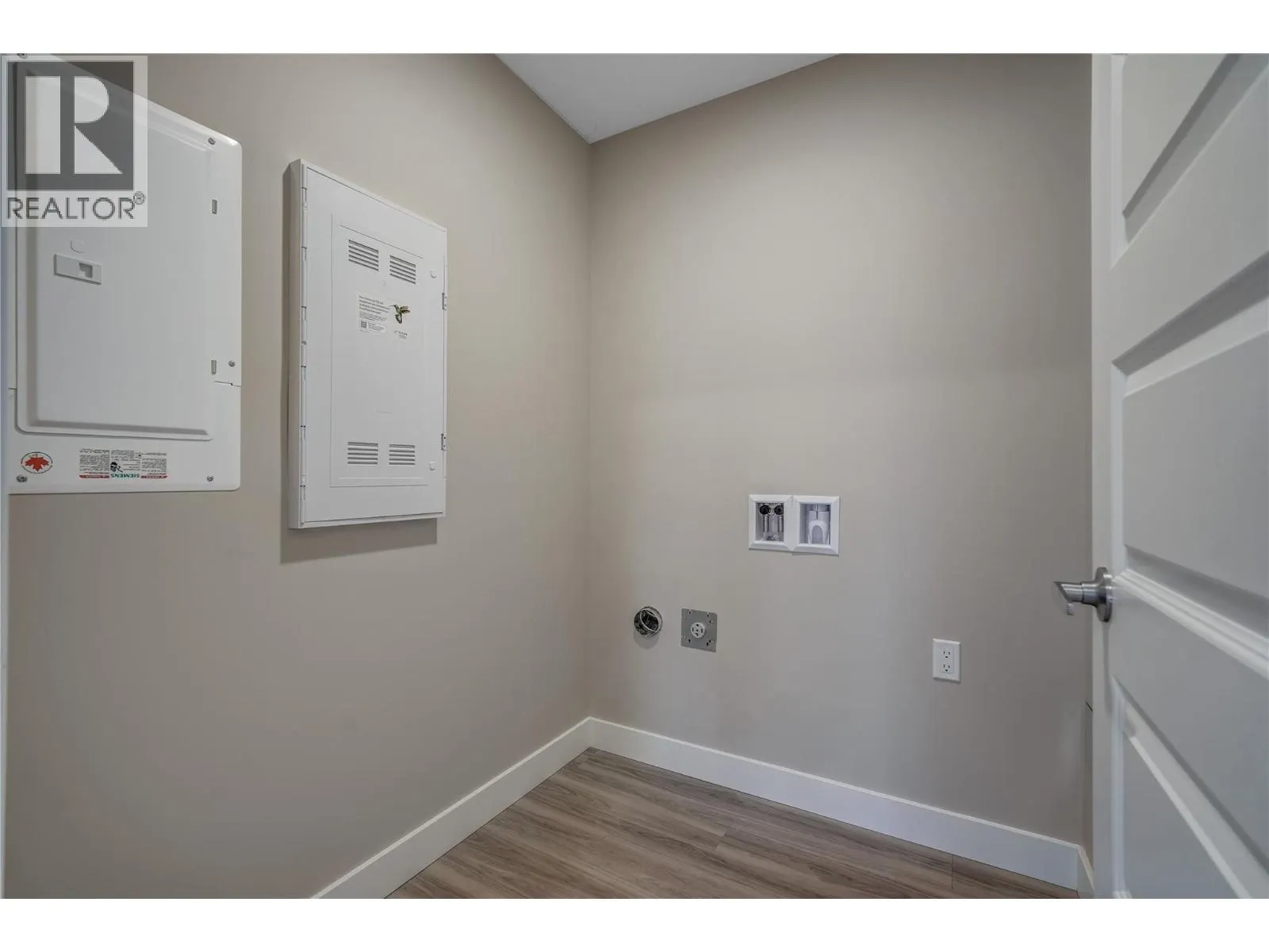 5640 51st Street Unit# 407