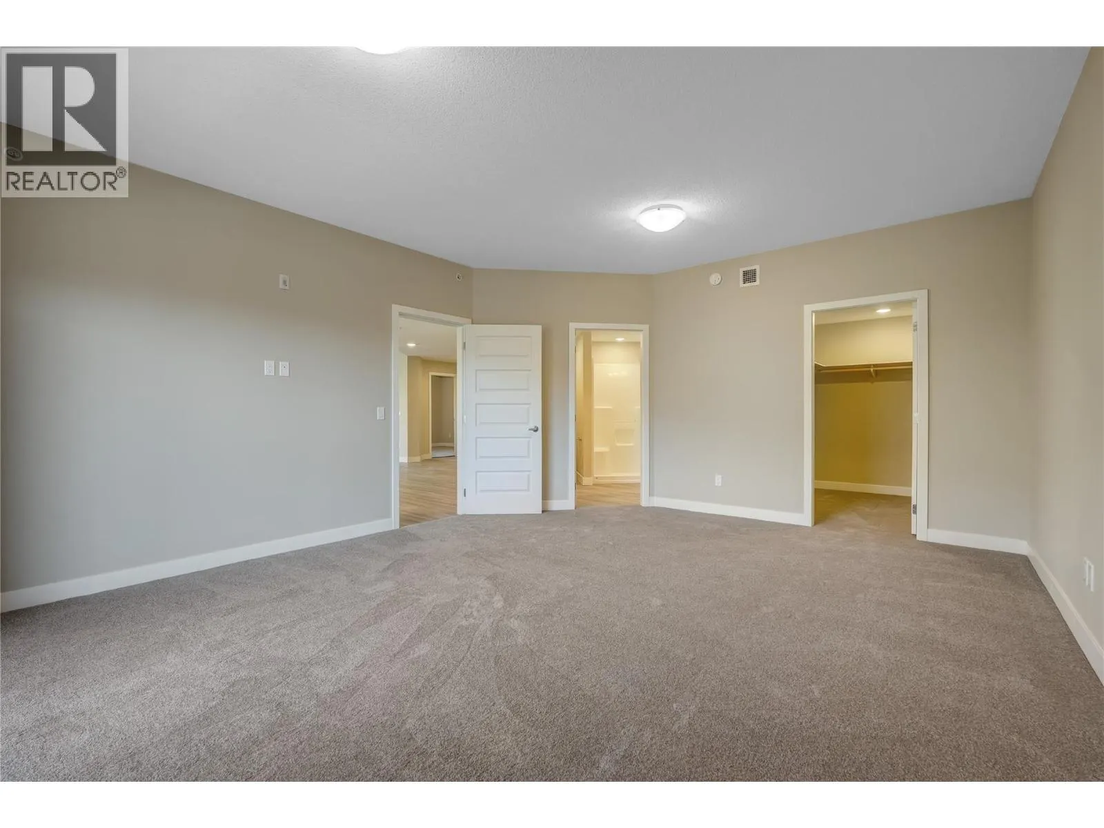 5640 51st Street Unit# 407
