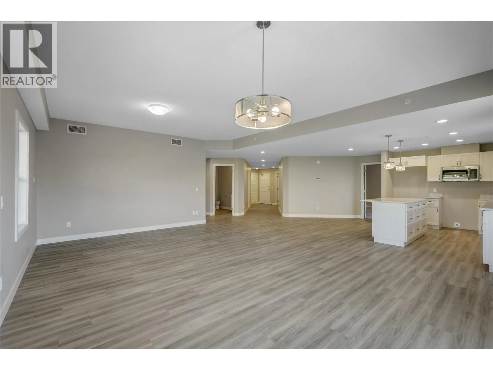 5640 51st Street Unit# 407