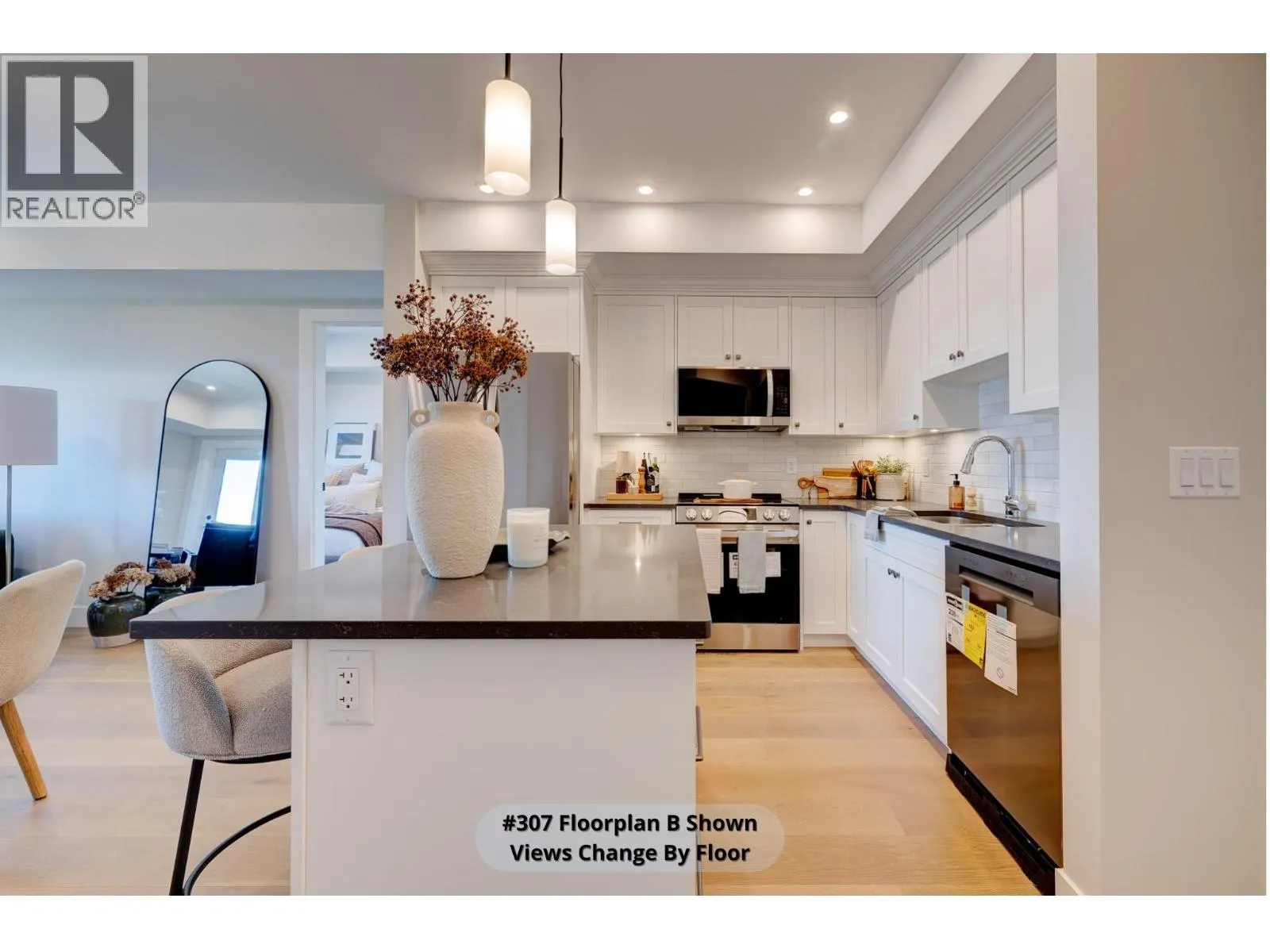 2171 Van Horne Drive Unit# 202