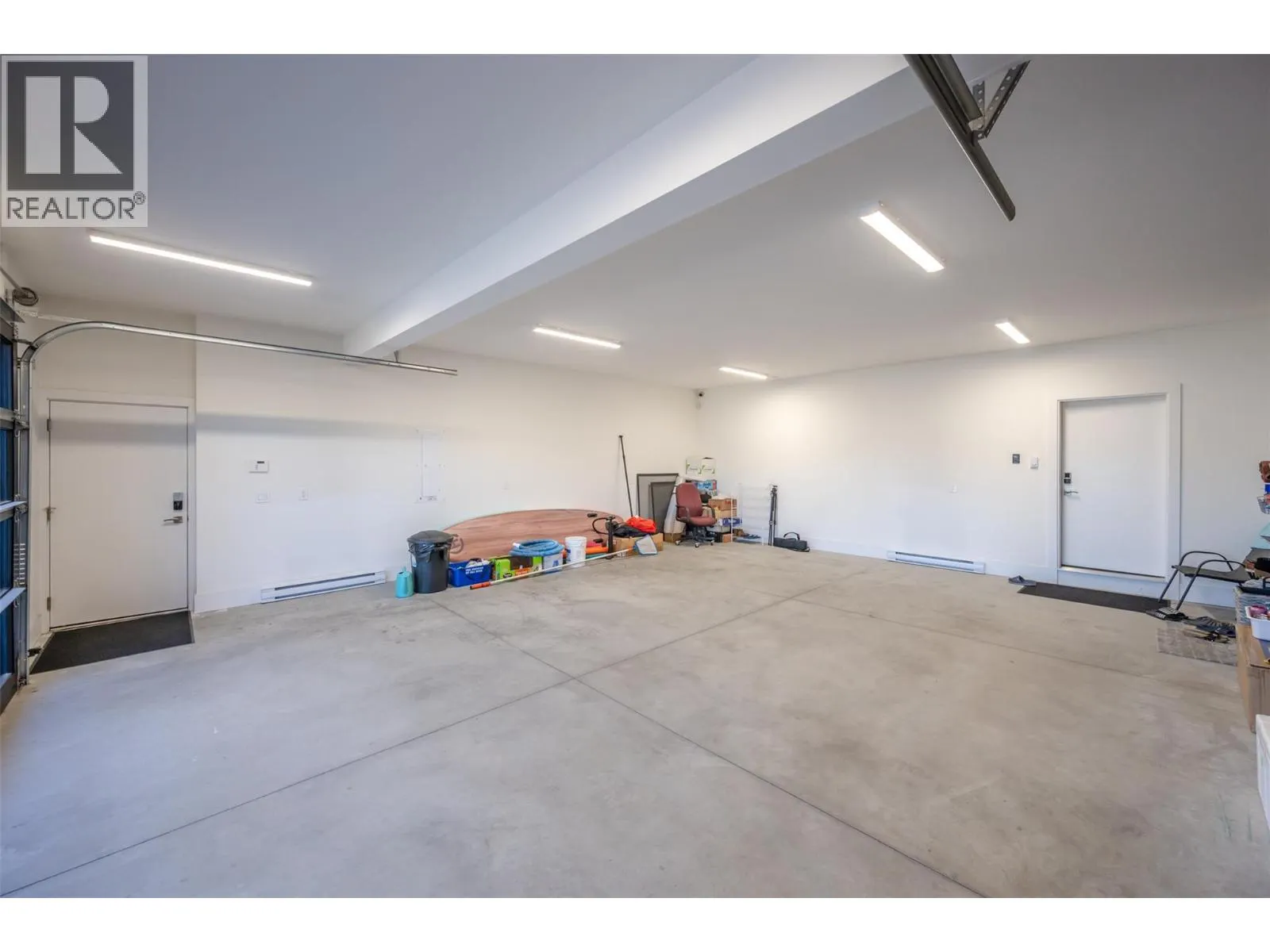 2776 Hawthorn Drive