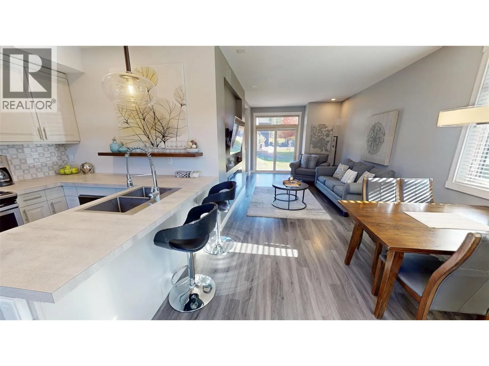 900 BIGHORN Boulevard Unit# 921