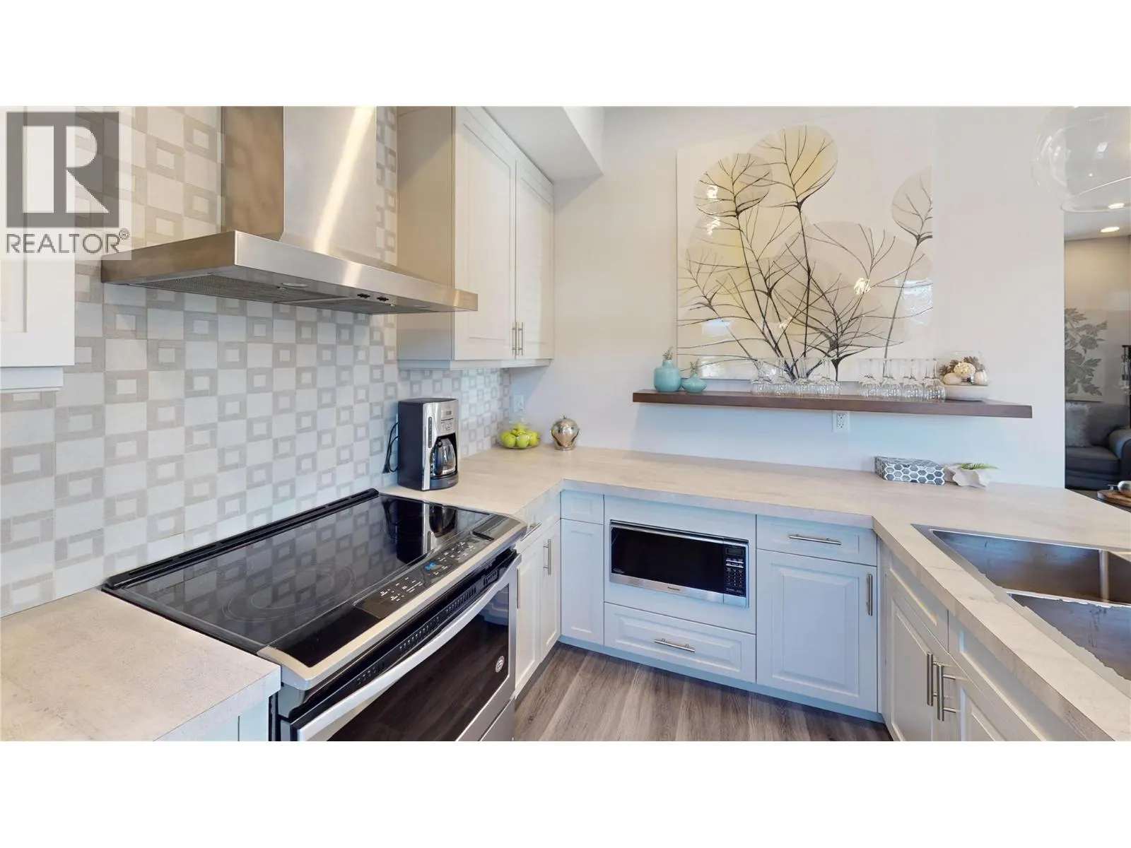 900 BIGHORN Boulevard Unit# 921