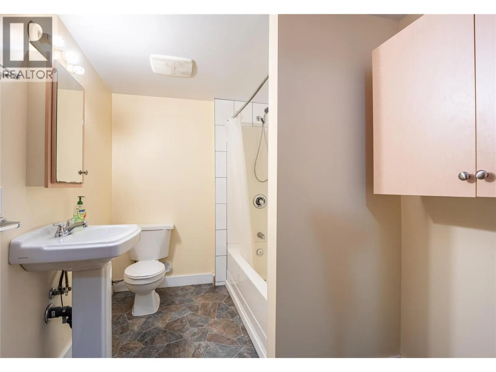 1504 Third Street W