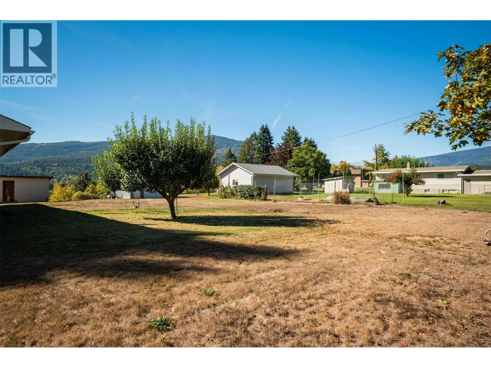 832 Kootenay Road