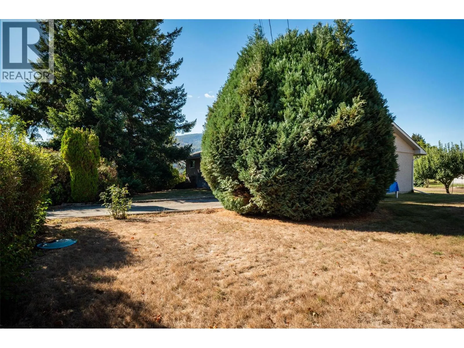 832 Kootenay Road