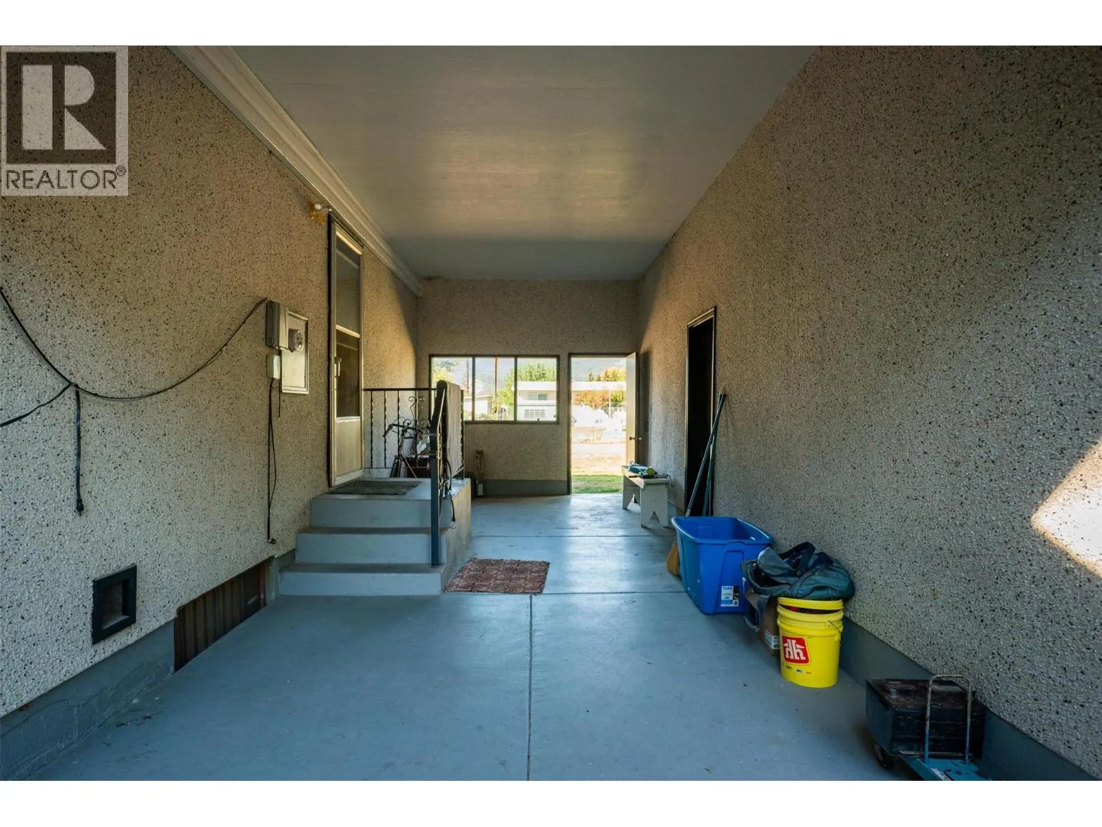 832 Kootenay Road