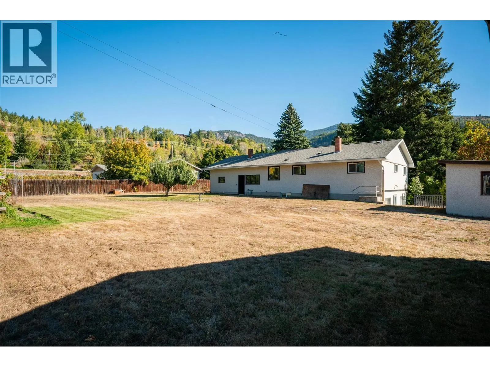 832 Kootenay Road